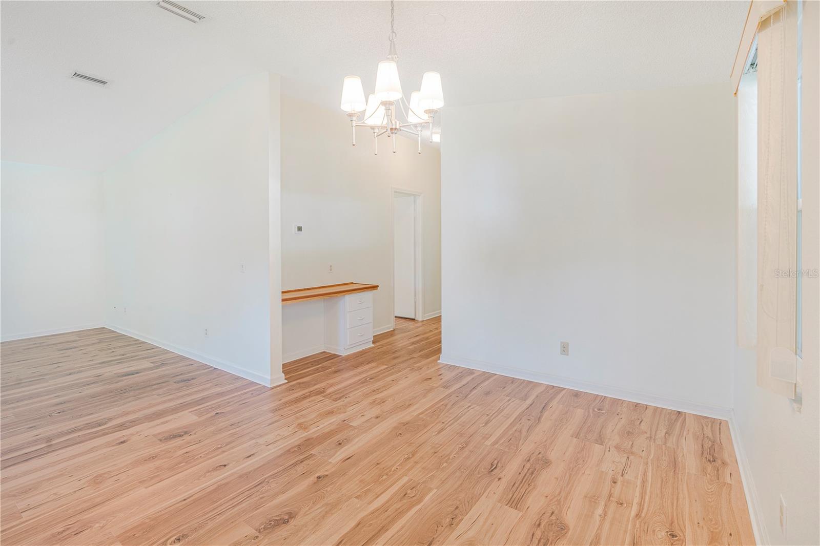 LADY LAKE ORANGE BLOSSOM GARDENS UNIT 13 - Residential