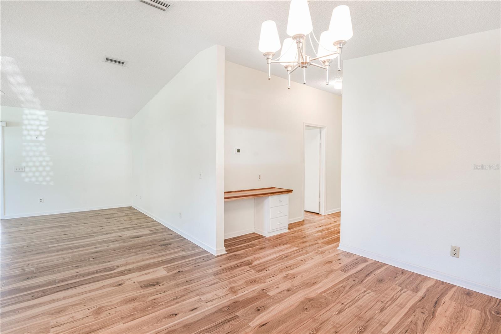 LADY LAKE ORANGE BLOSSOM GARDENS UNIT 13 - Residential