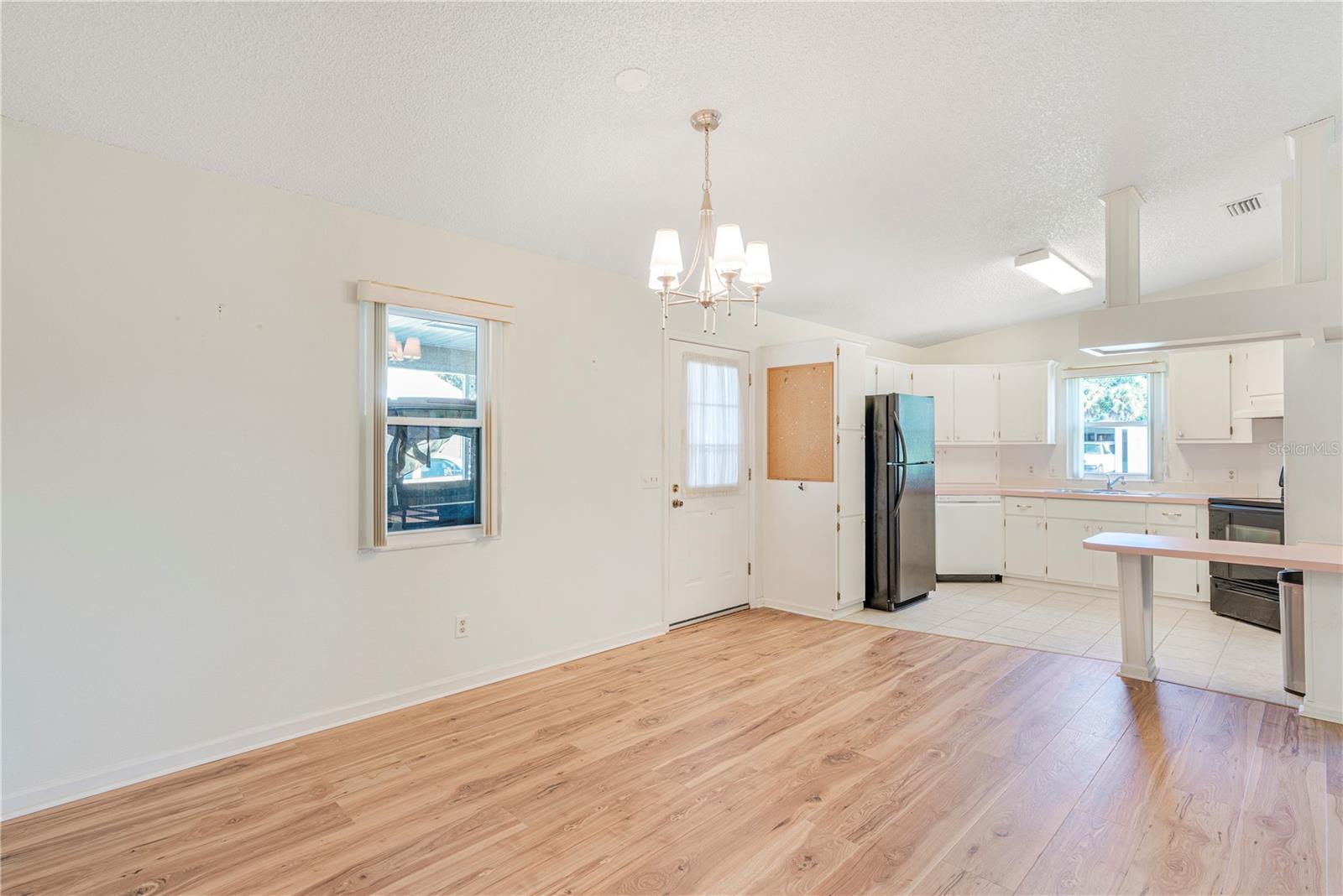 LADY LAKE ORANGE BLOSSOM GARDENS UNIT 13 - Residential