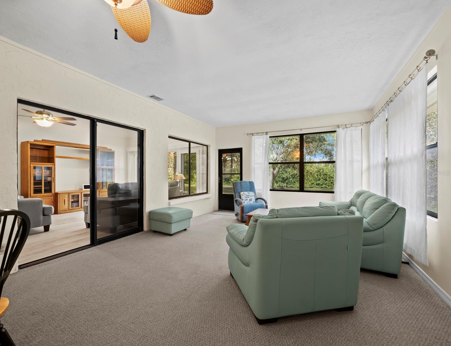 KNOLLS THE, BENT TREE - Residential