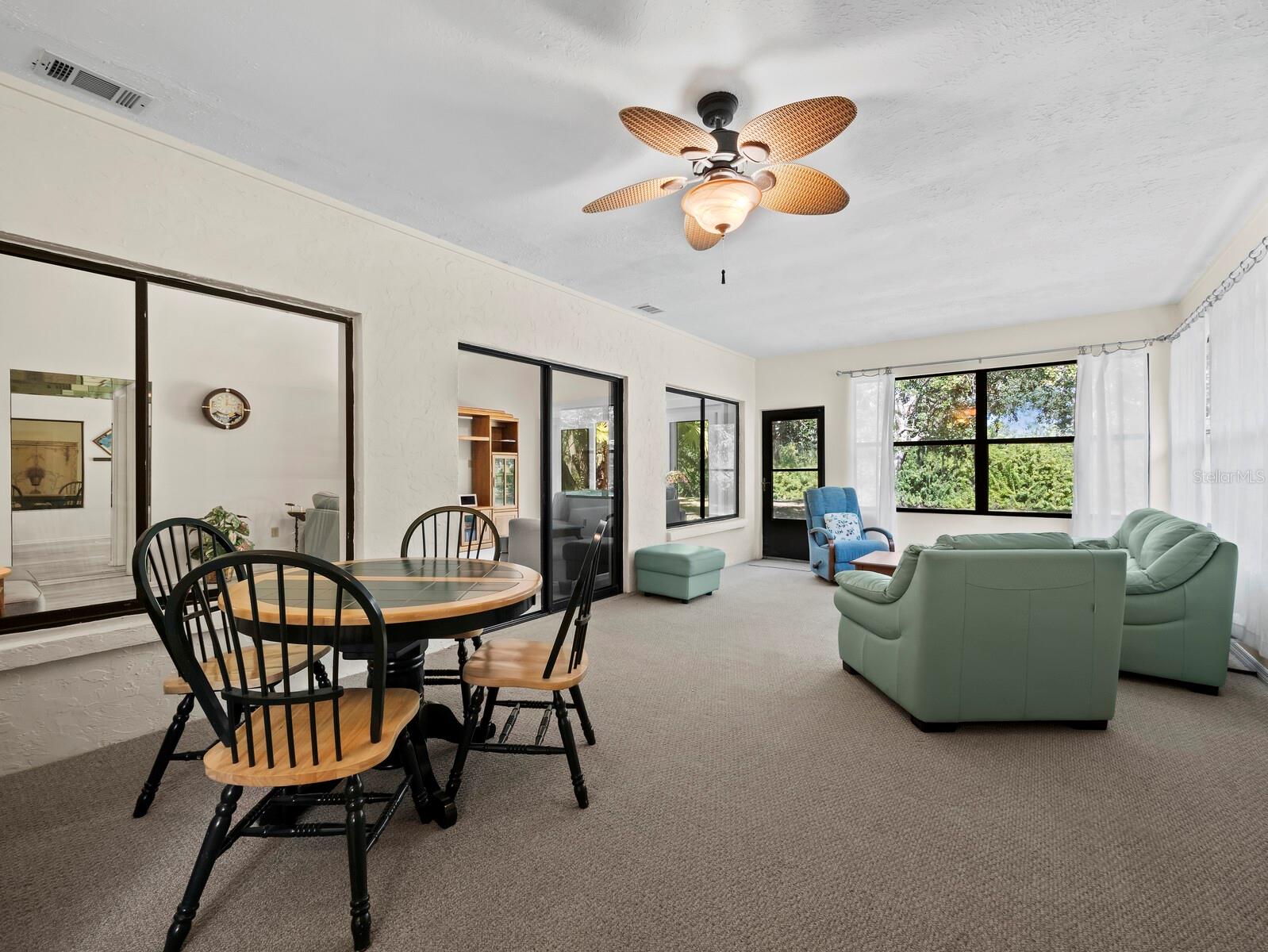 KNOLLS THE, BENT TREE - Residential