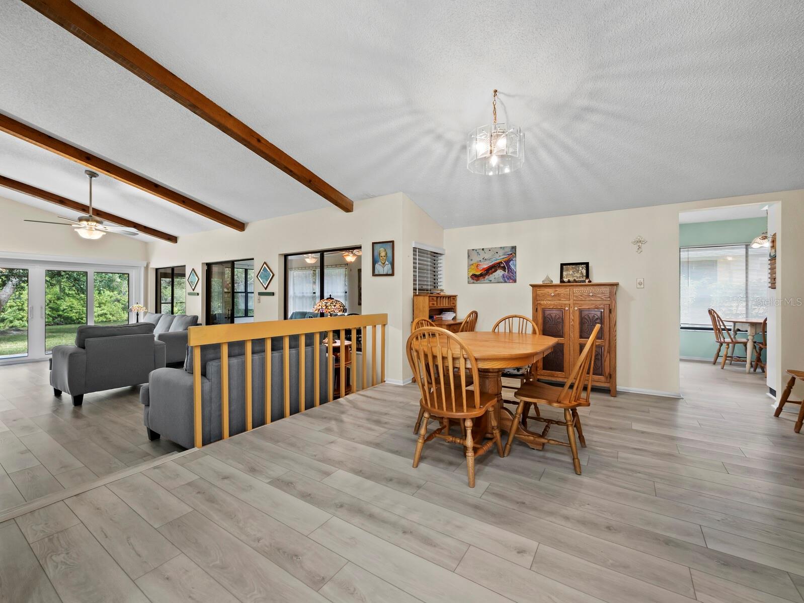 KNOLLS THE, BENT TREE - Residential