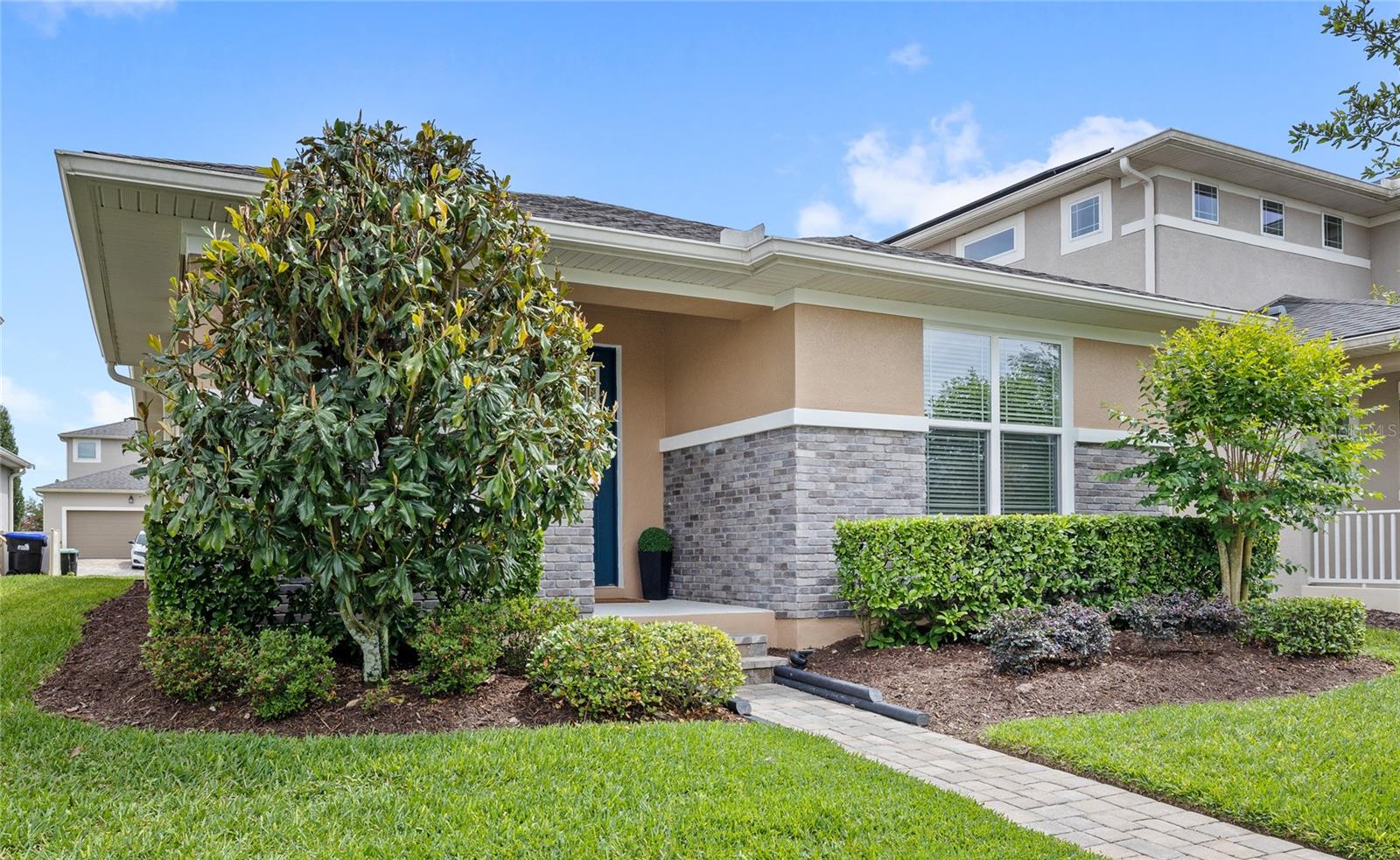 HAWKSMOOR-PH 1 - Residential