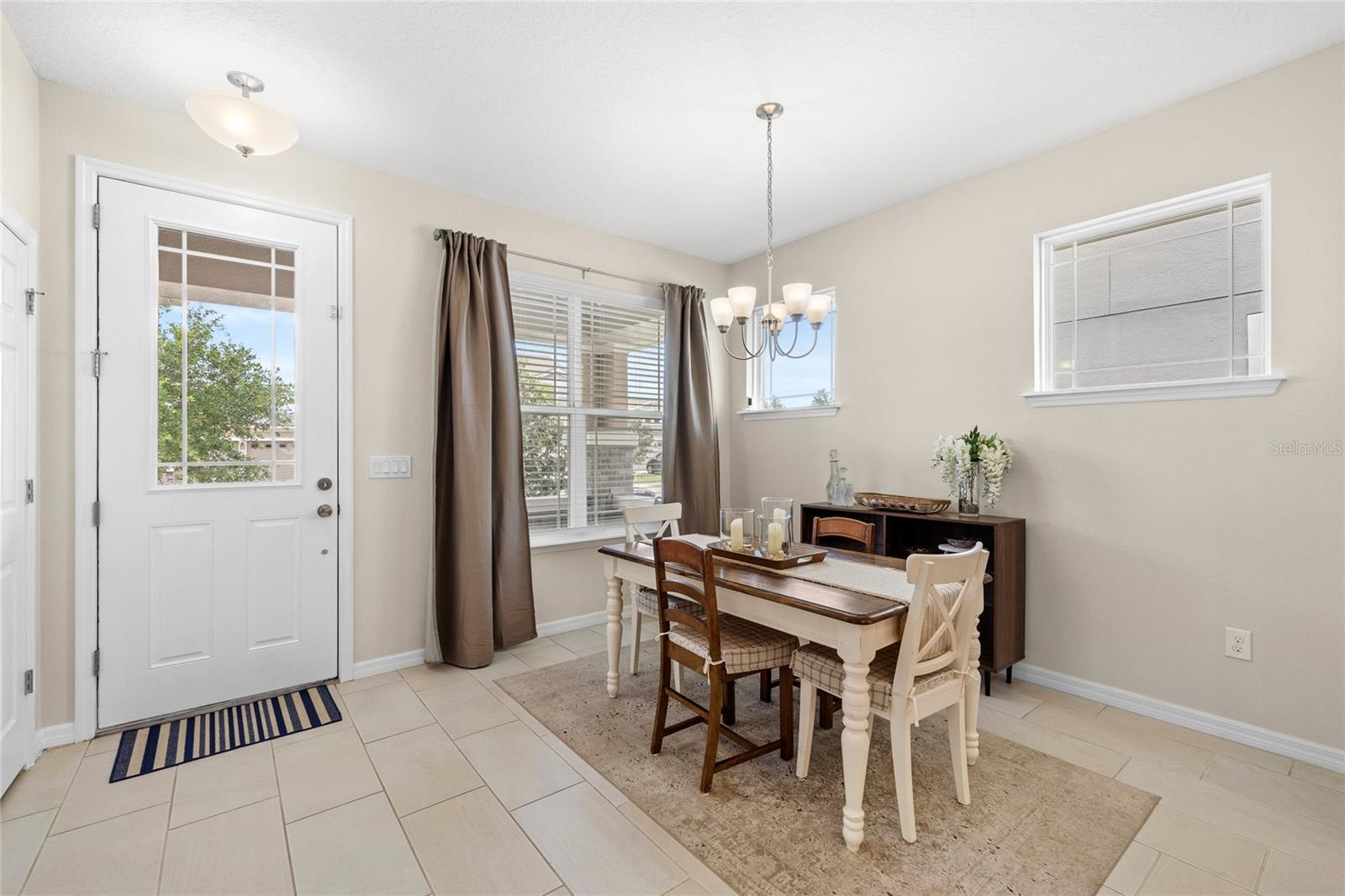 HAWKSMOOR-PH 1 - Residential