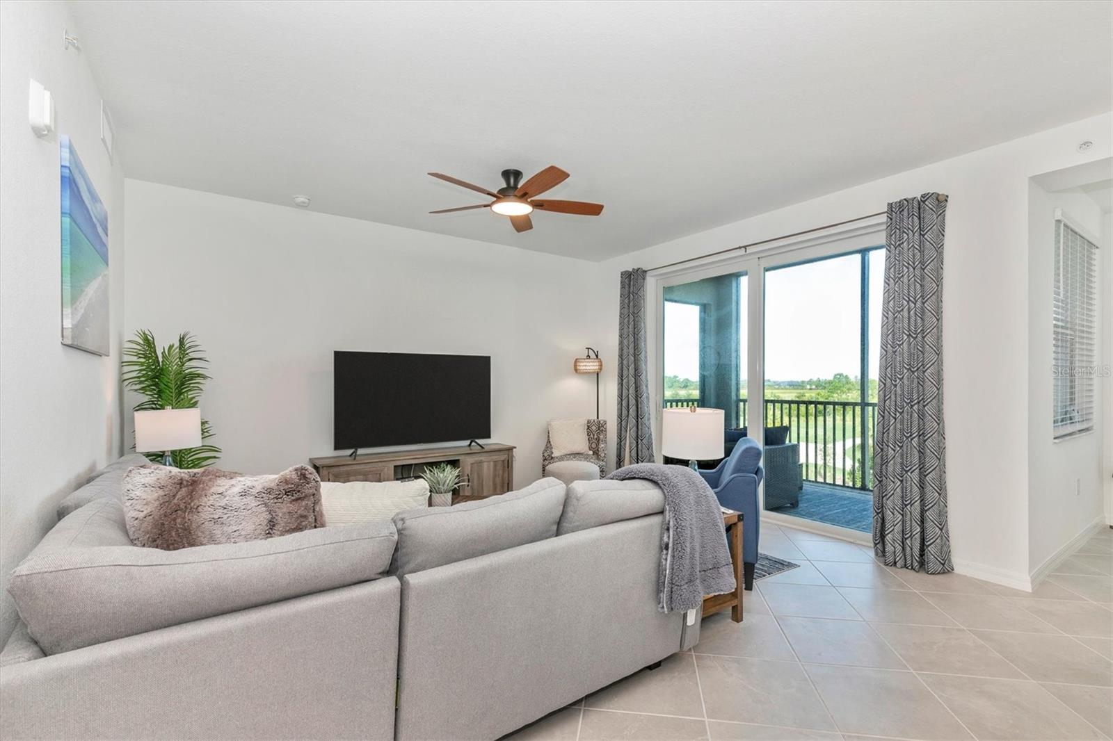 WELLEN PARK GOLF & COUNTRY CLUB - Residential Lease