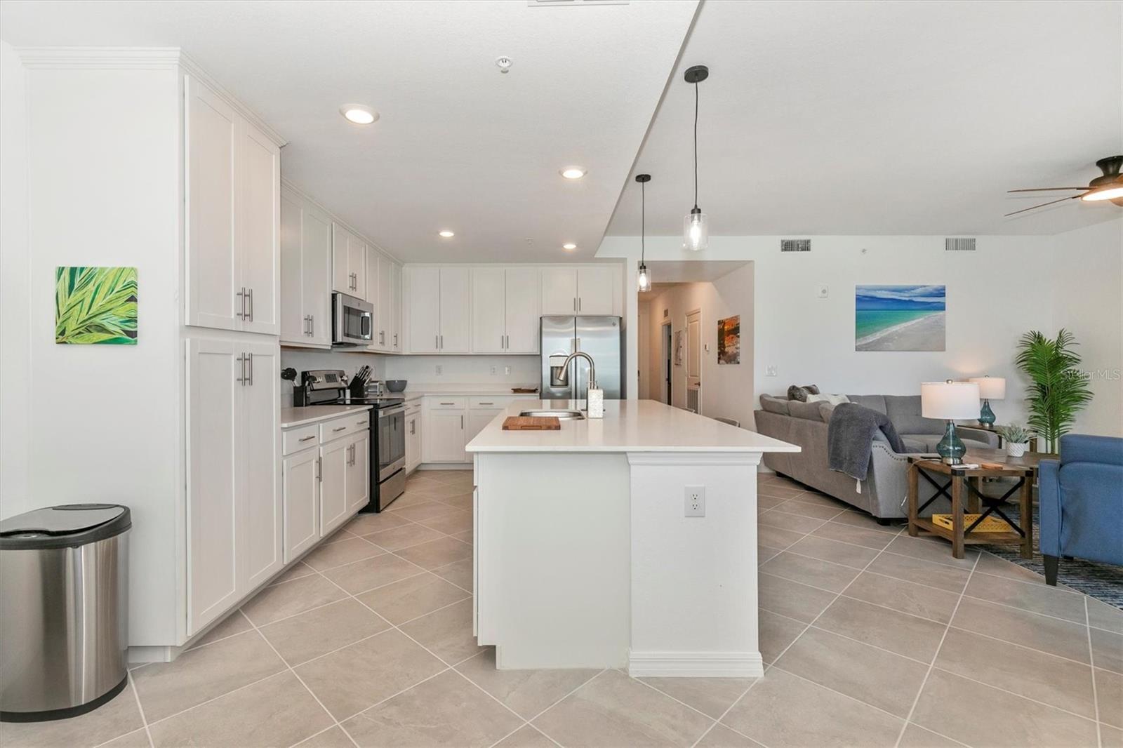 WELLEN PARK GOLF & COUNTRY CLUB - Residential Lease