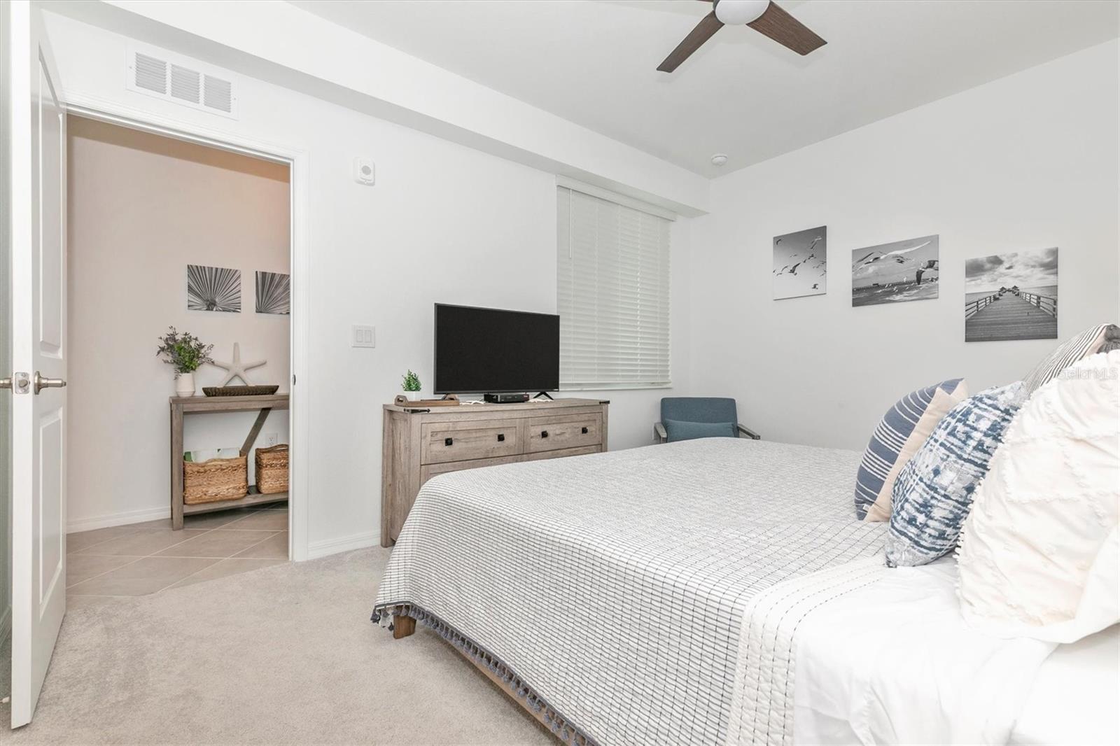 WELLEN PARK GOLF & COUNTRY CLUB - Residential Lease