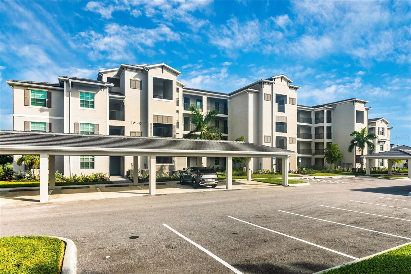 WELLEN PARK GOLF & COUNTRY CLUB - Residential Lease
