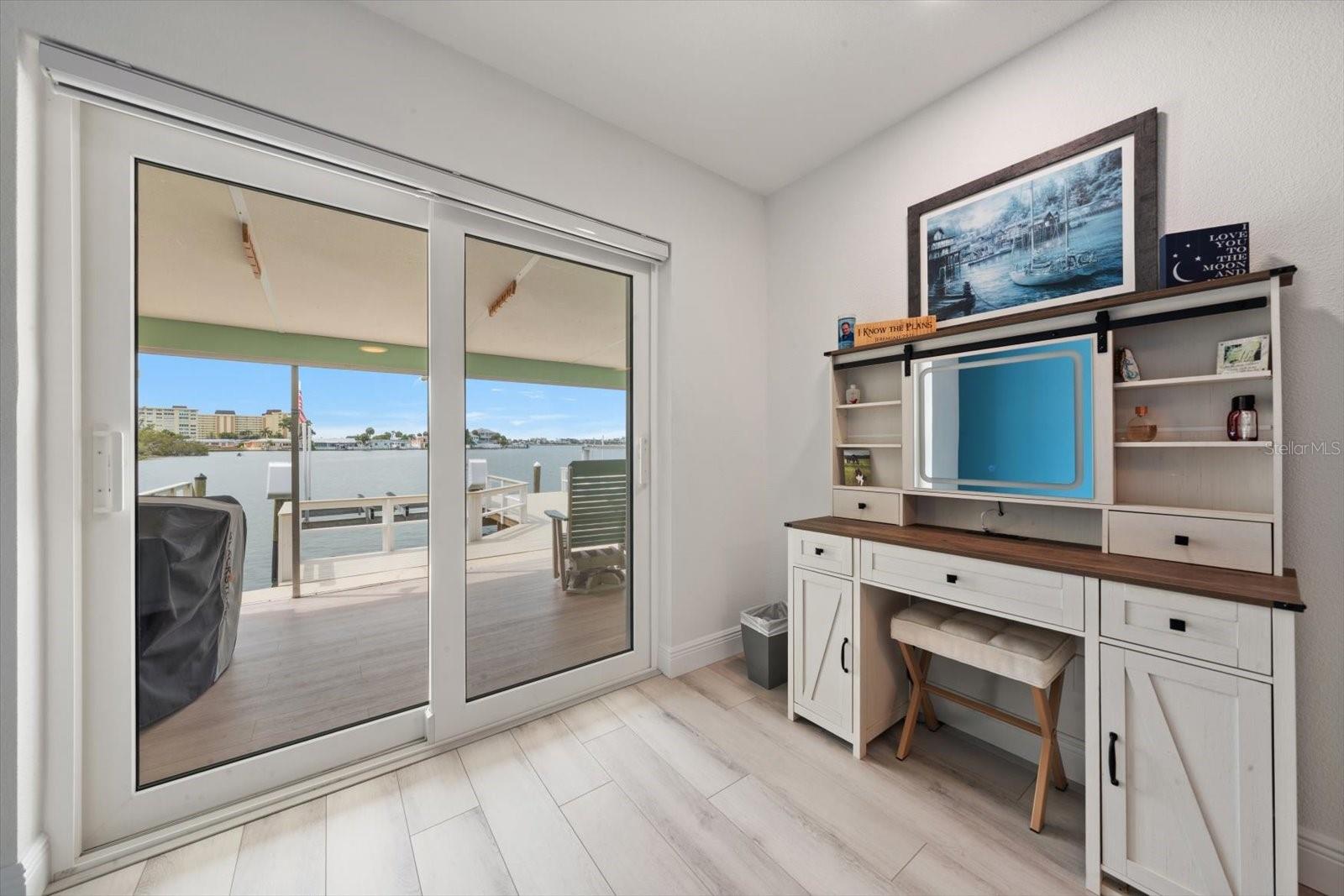 BOCA CIEGA POINT EAST - Residential