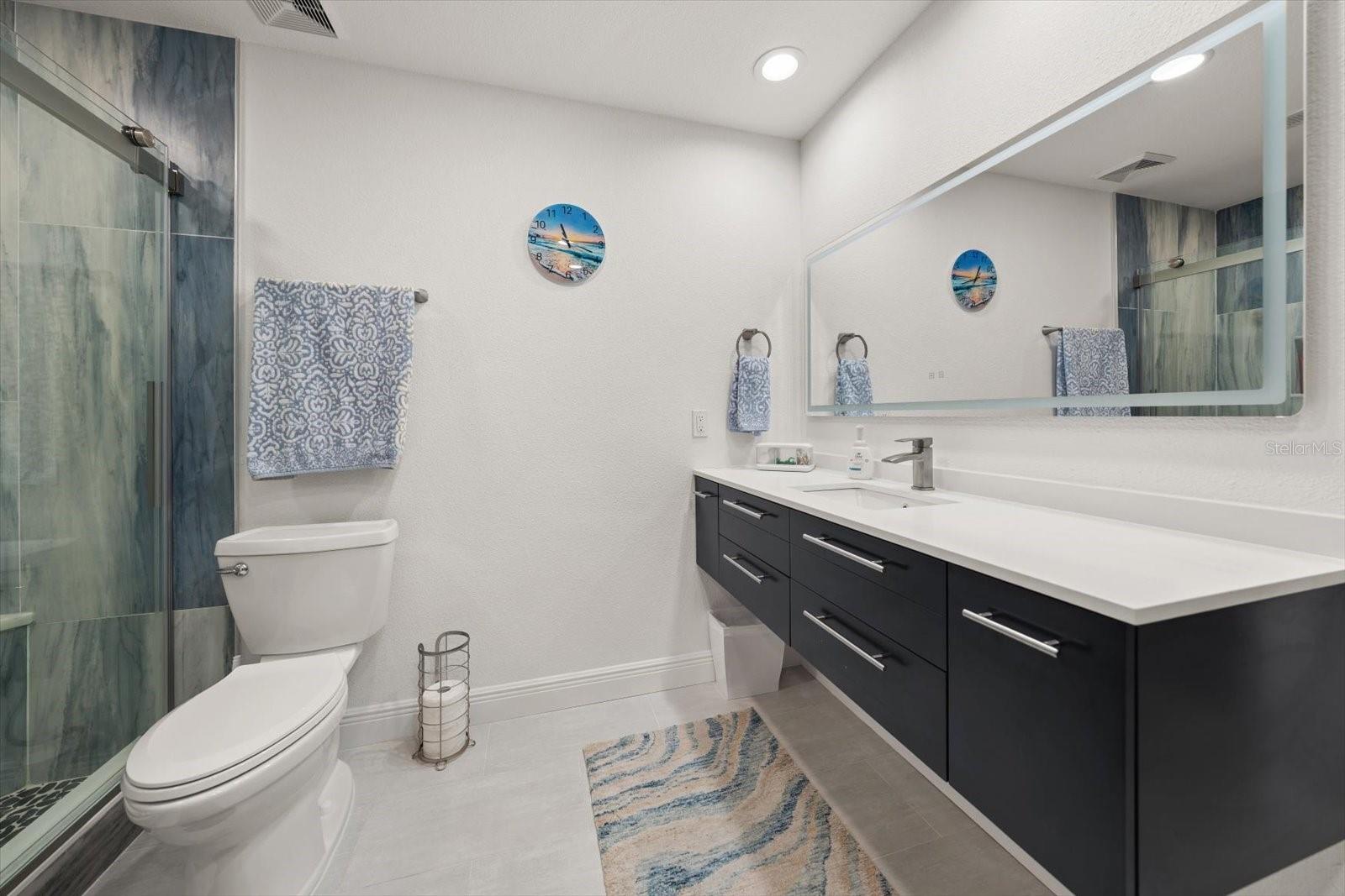 BOCA CIEGA POINT EAST - Residential