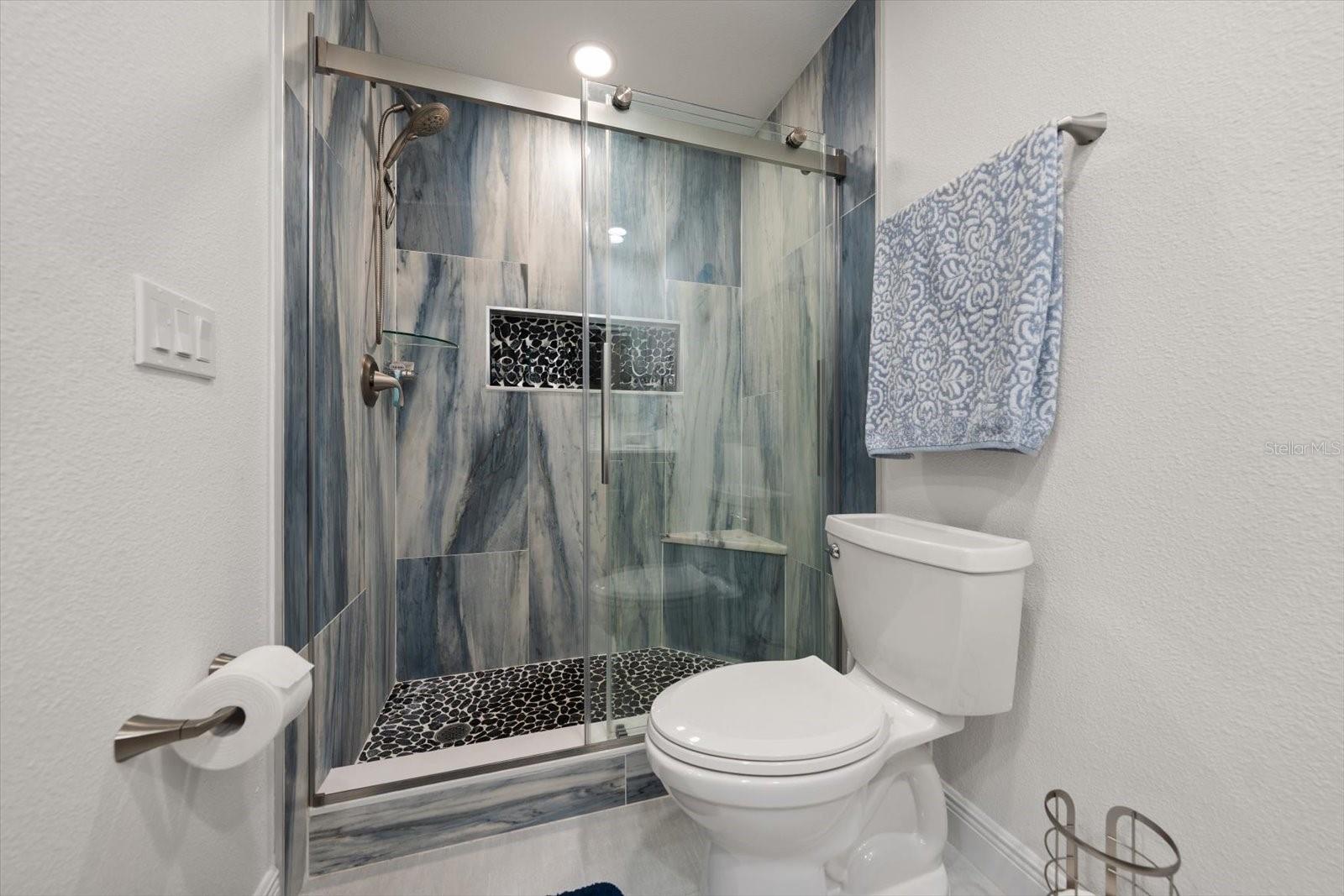 BOCA CIEGA POINT EAST - Residential
