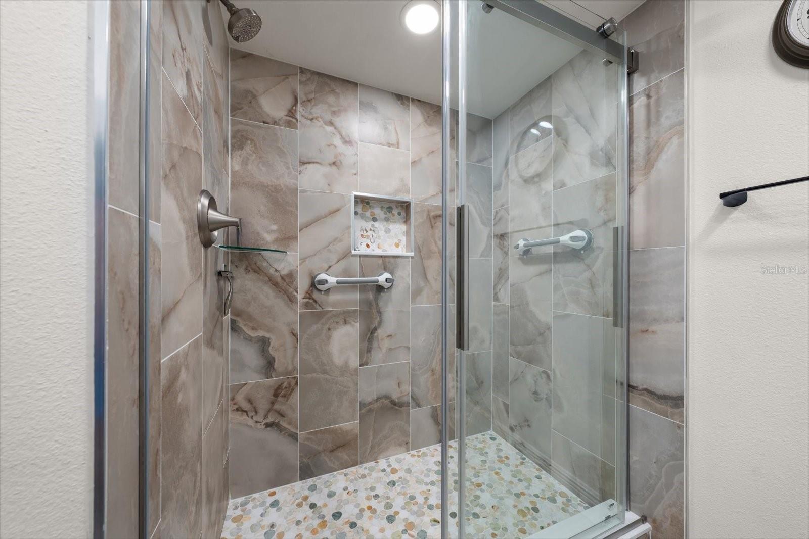 BOCA CIEGA POINT EAST - Residential