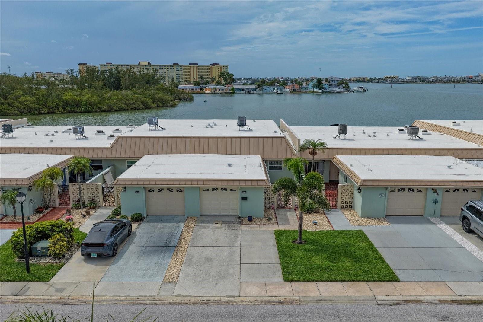 BOCA CIEGA POINT EAST - Residential
