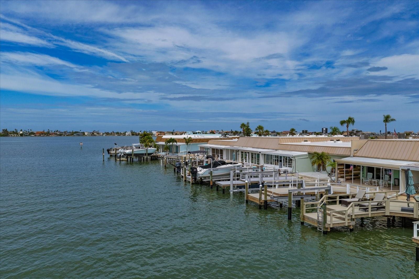 BOCA CIEGA POINT EAST - Residential