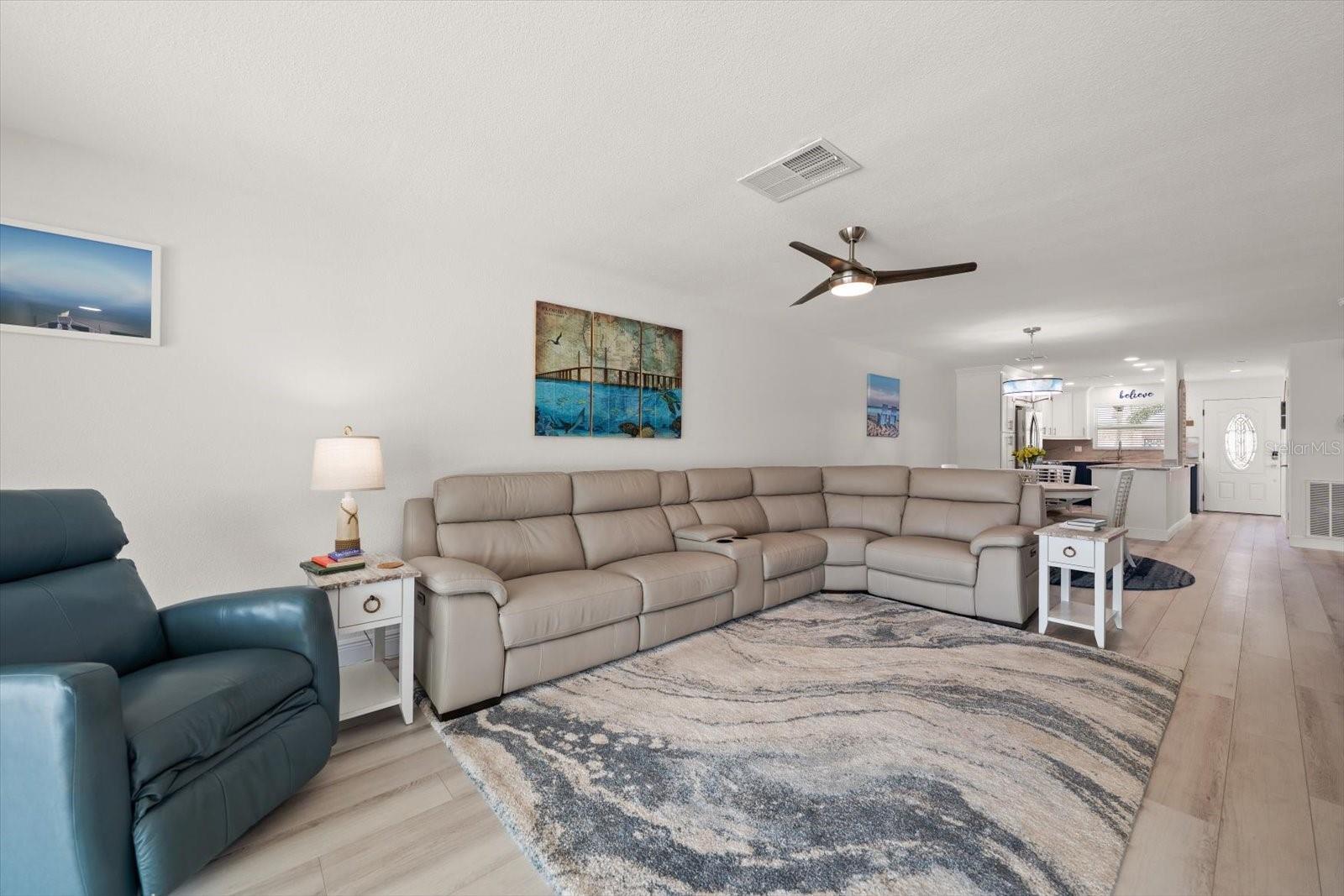 BOCA CIEGA POINT EAST - Residential