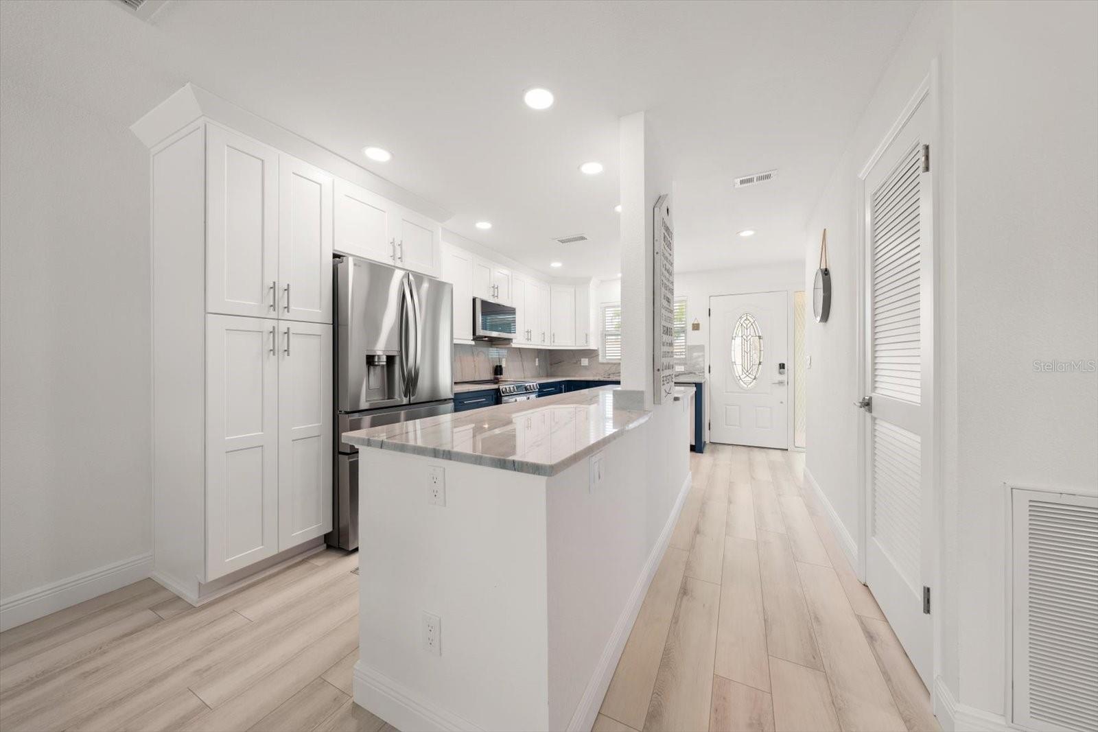 BOCA CIEGA POINT EAST - Residential