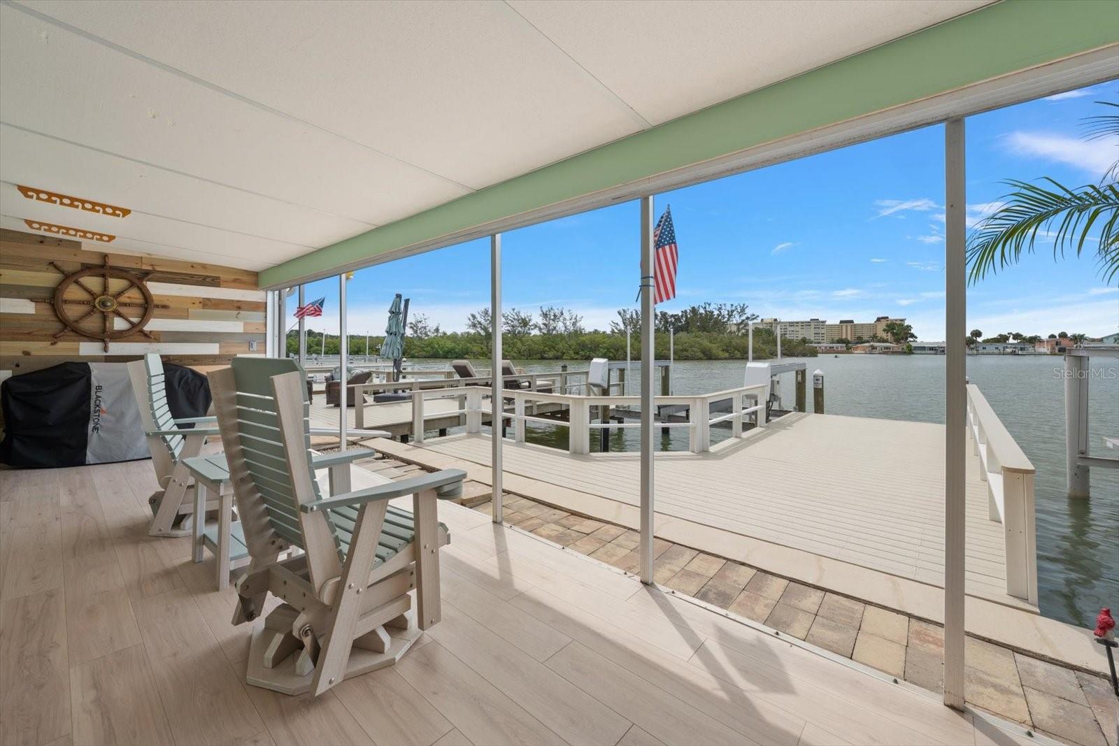 BOCA CIEGA POINT EAST - Residential