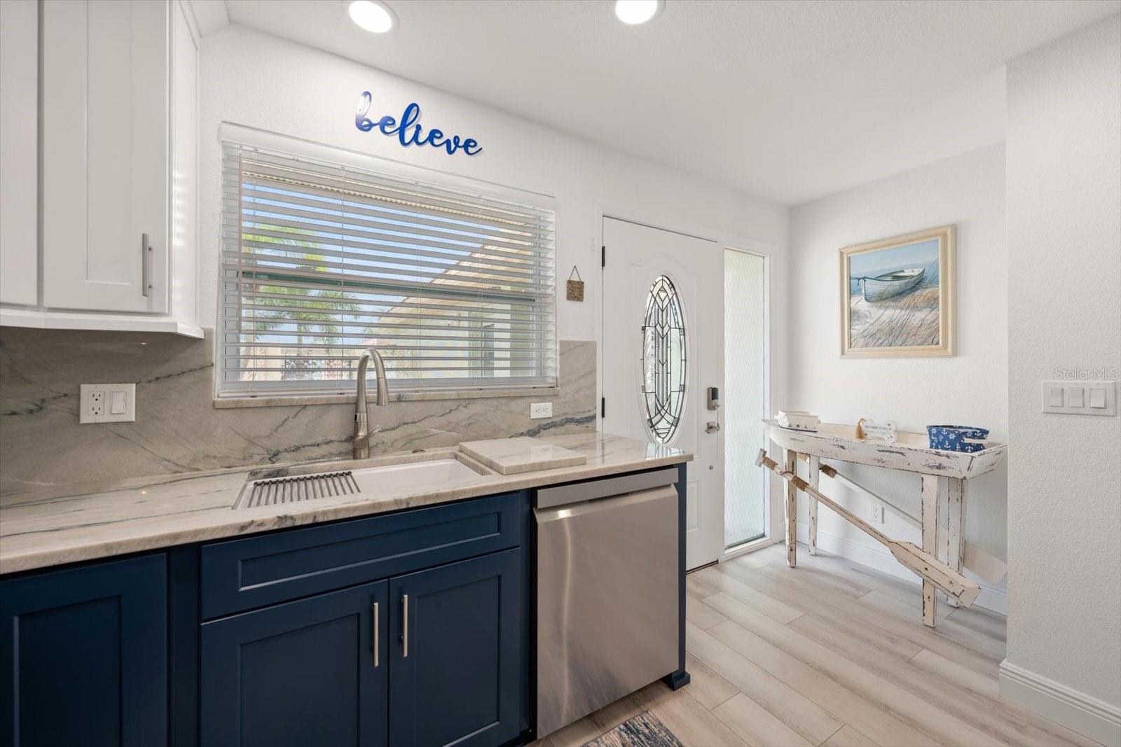 BOCA CIEGA POINT EAST - Residential
