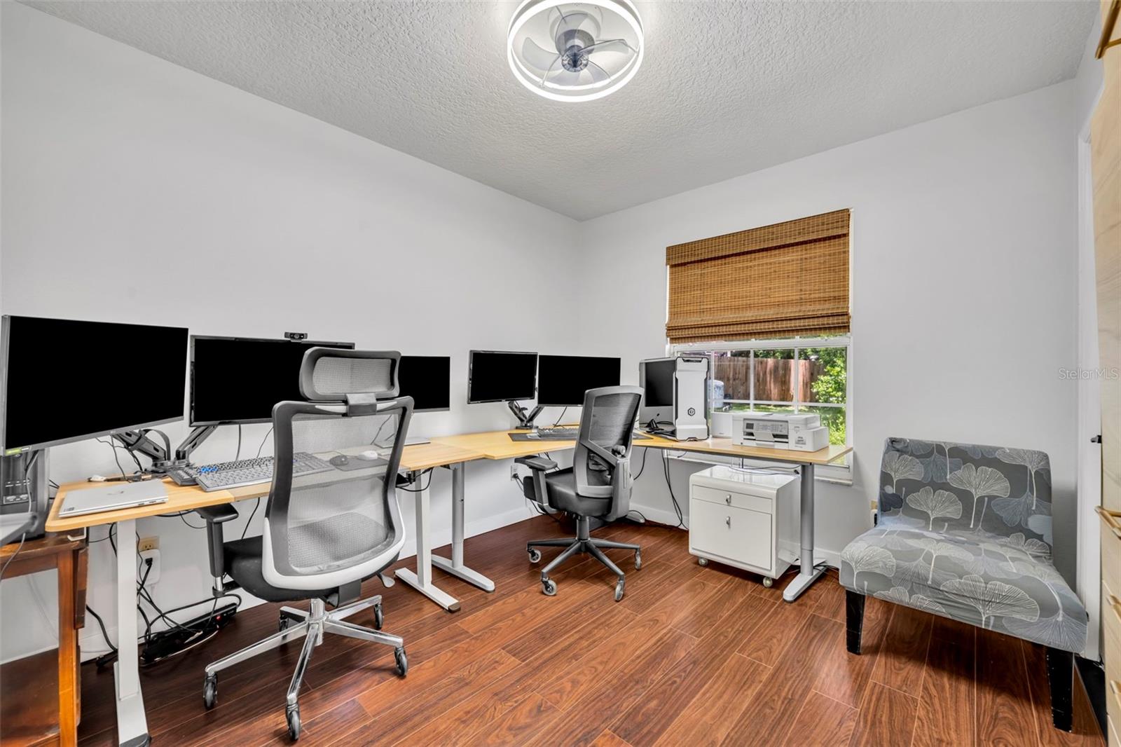 MOUNT PLYMOUTH - Residential