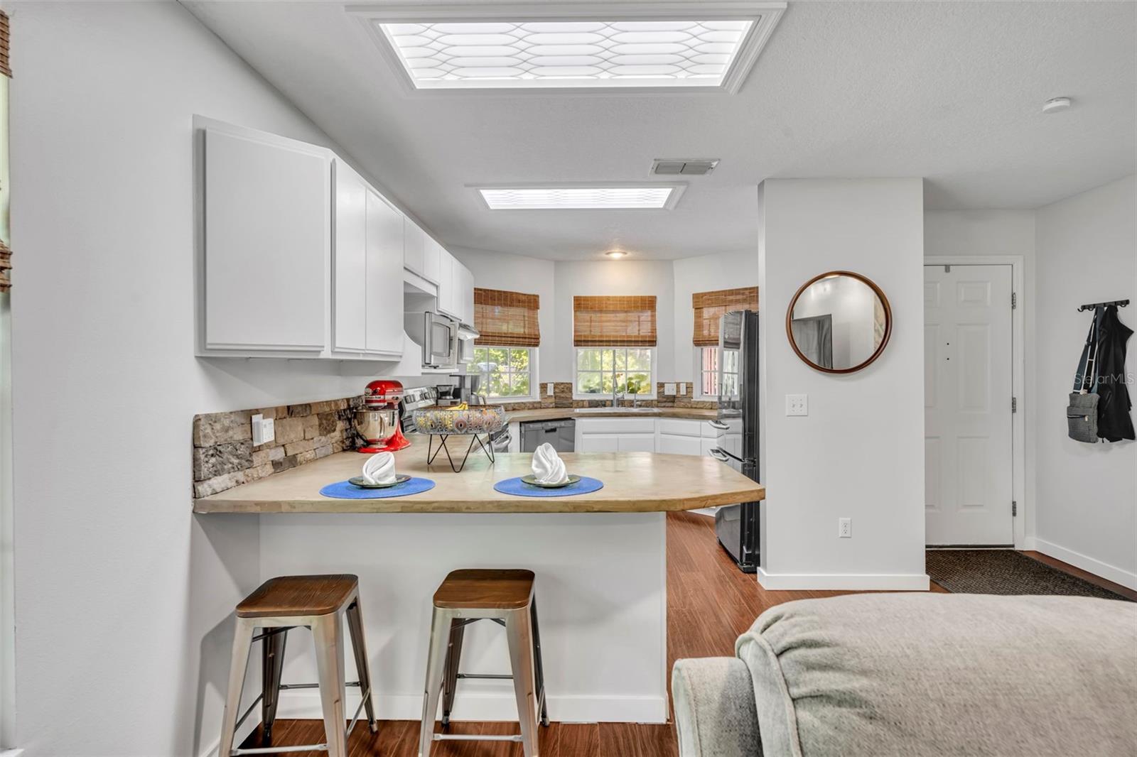 MOUNT PLYMOUTH - Residential