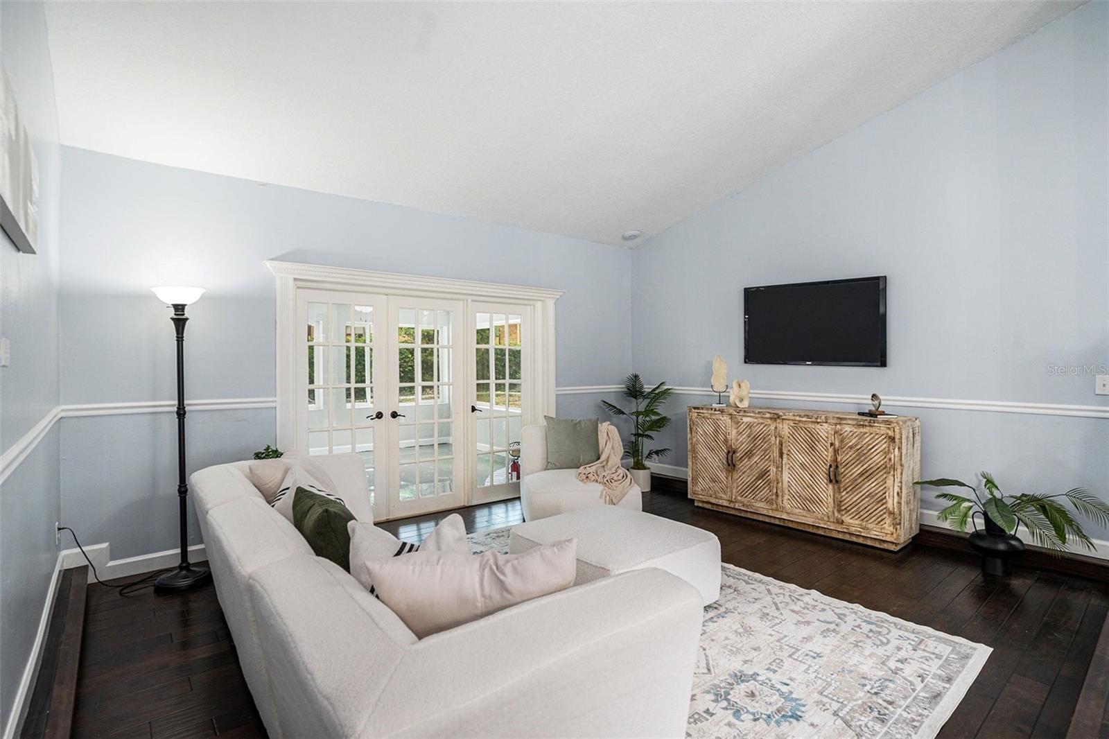 ARLINGTON - Residential