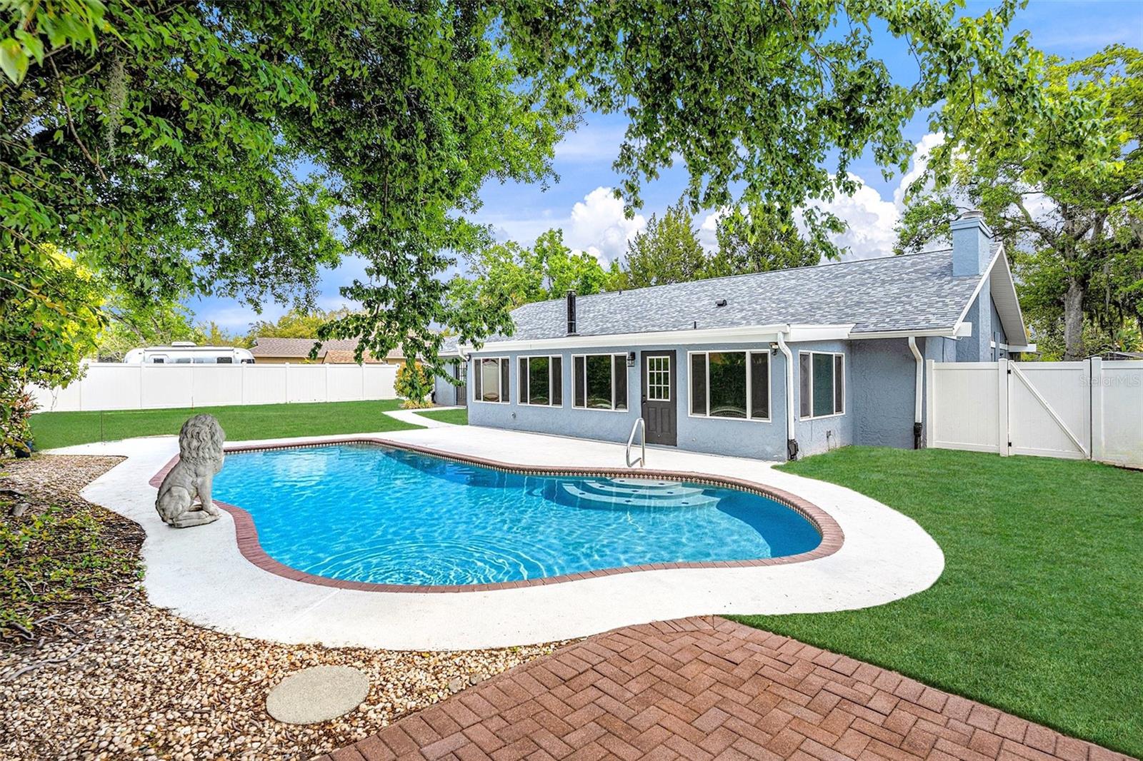 ARLINGTON - Residential