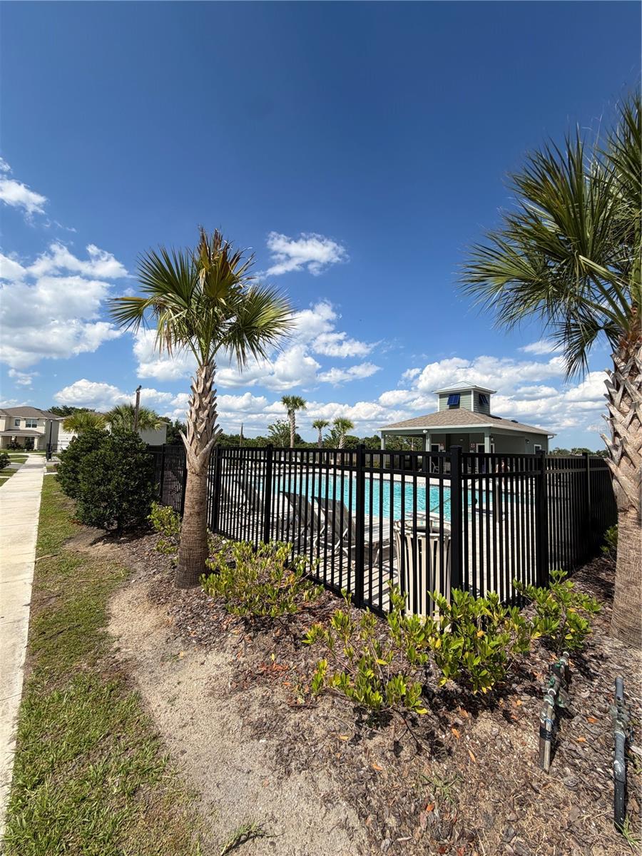 EASTGROVE - Residential