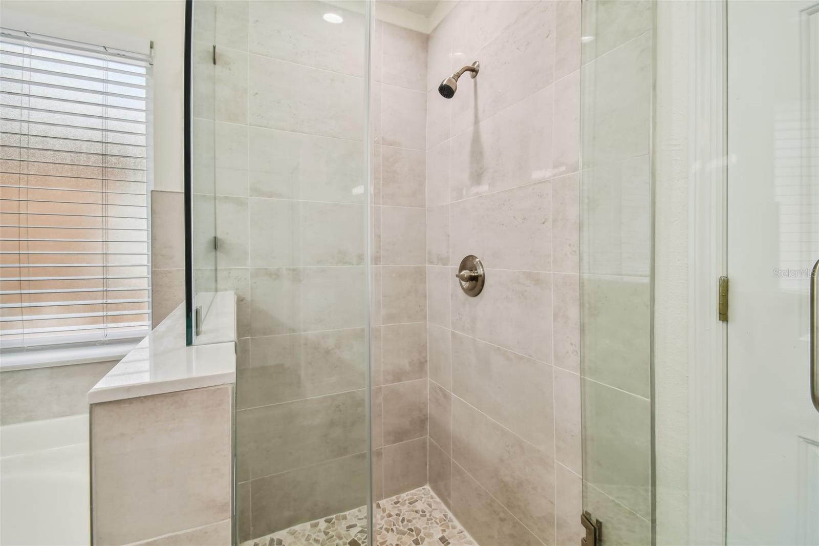 CHAPEL PINES PH 02 & 1C - Residential Lease