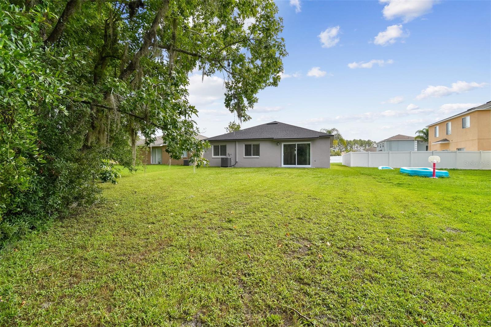 CHAPEL PINES PH 02 & 1C - Residential Lease