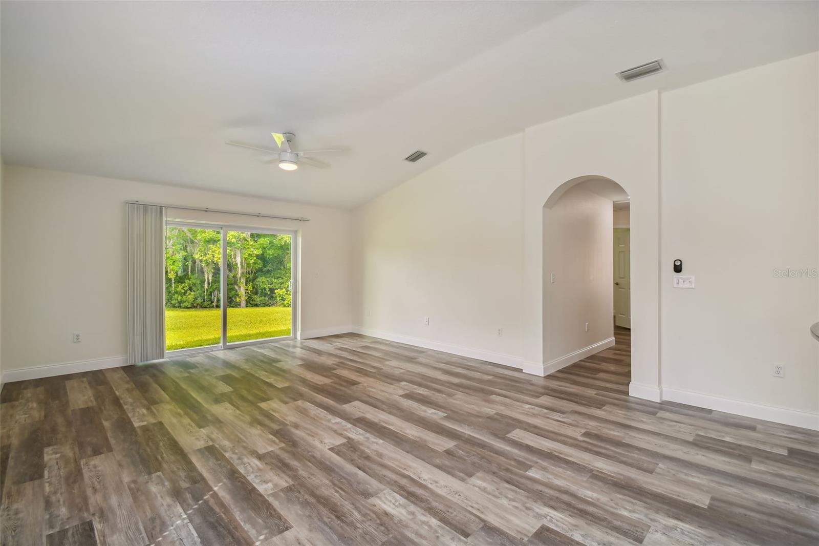 CHAPEL PINES PH 02 & 1C - Residential Lease