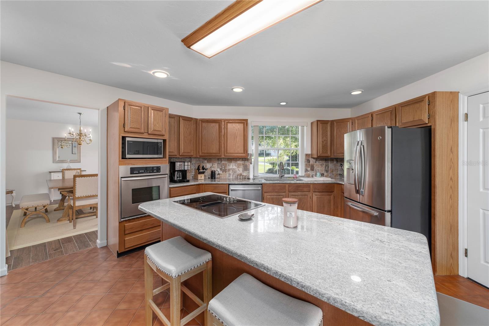 GOLDEN HILLS TURF & COUNTRY CLUB - Residential