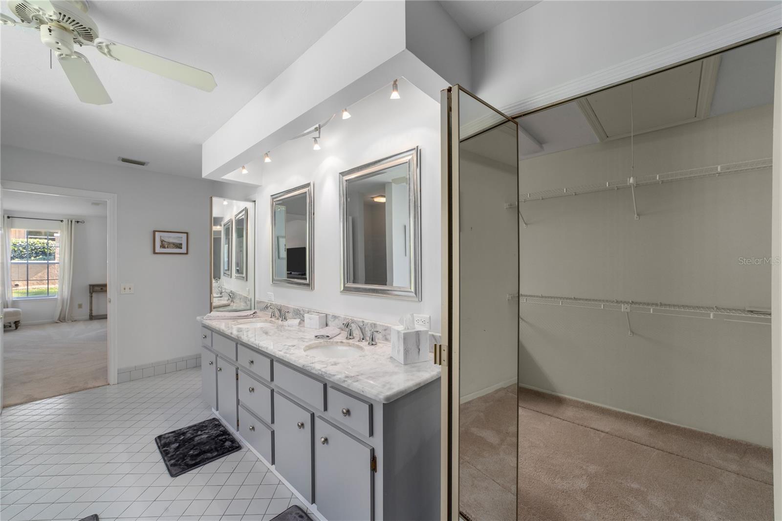 GOLDEN HILLS TURF & COUNTRY CLUB - Residential