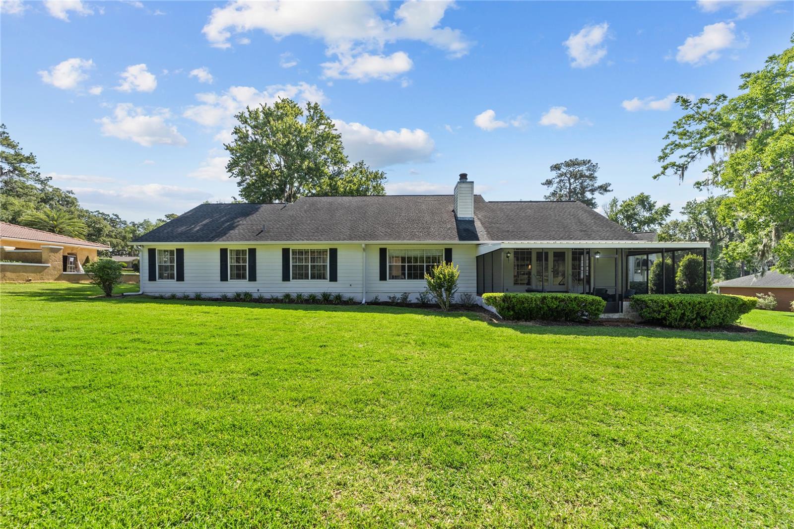 GOLDEN HILLS TURF & COUNTRY CLUB - Residential