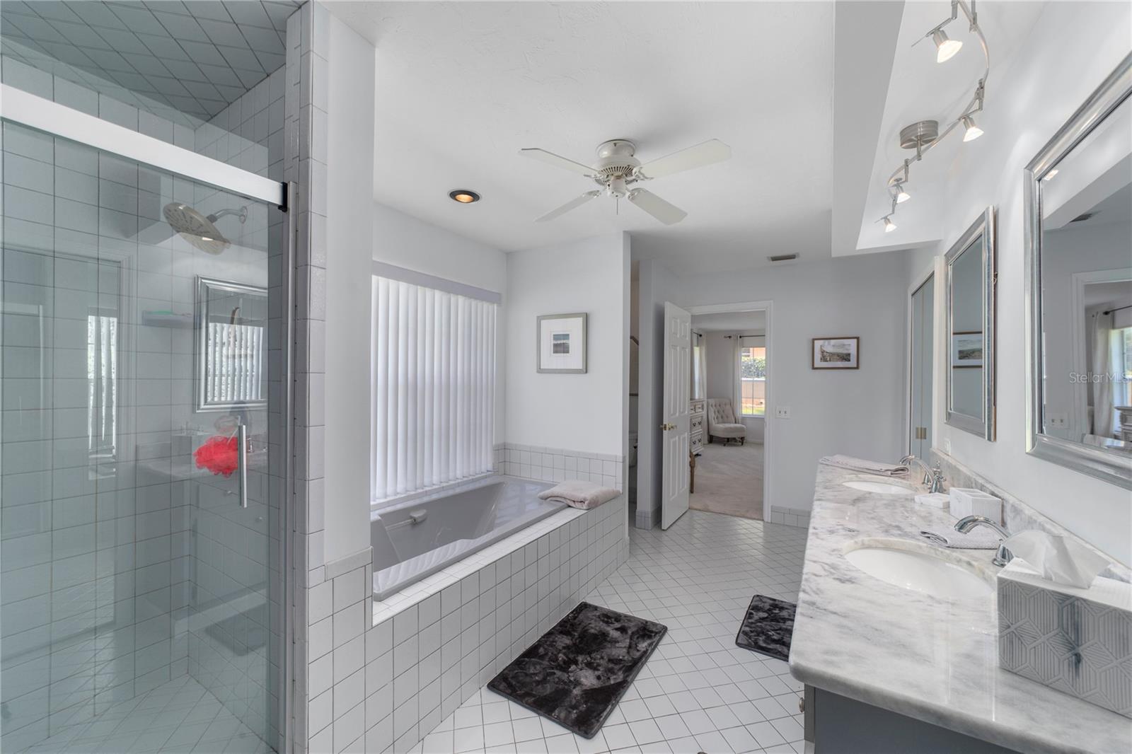 GOLDEN HILLS TURF & COUNTRY CLUB - Residential