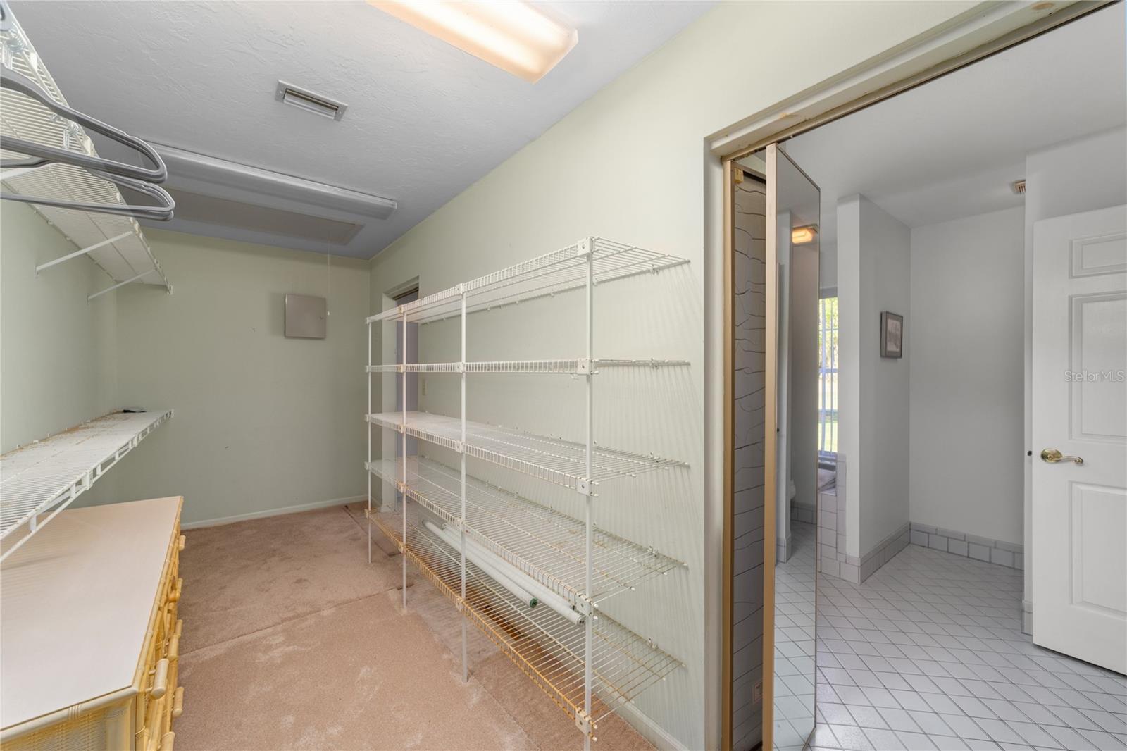 GOLDEN HILLS TURF & COUNTRY CLUB - Residential