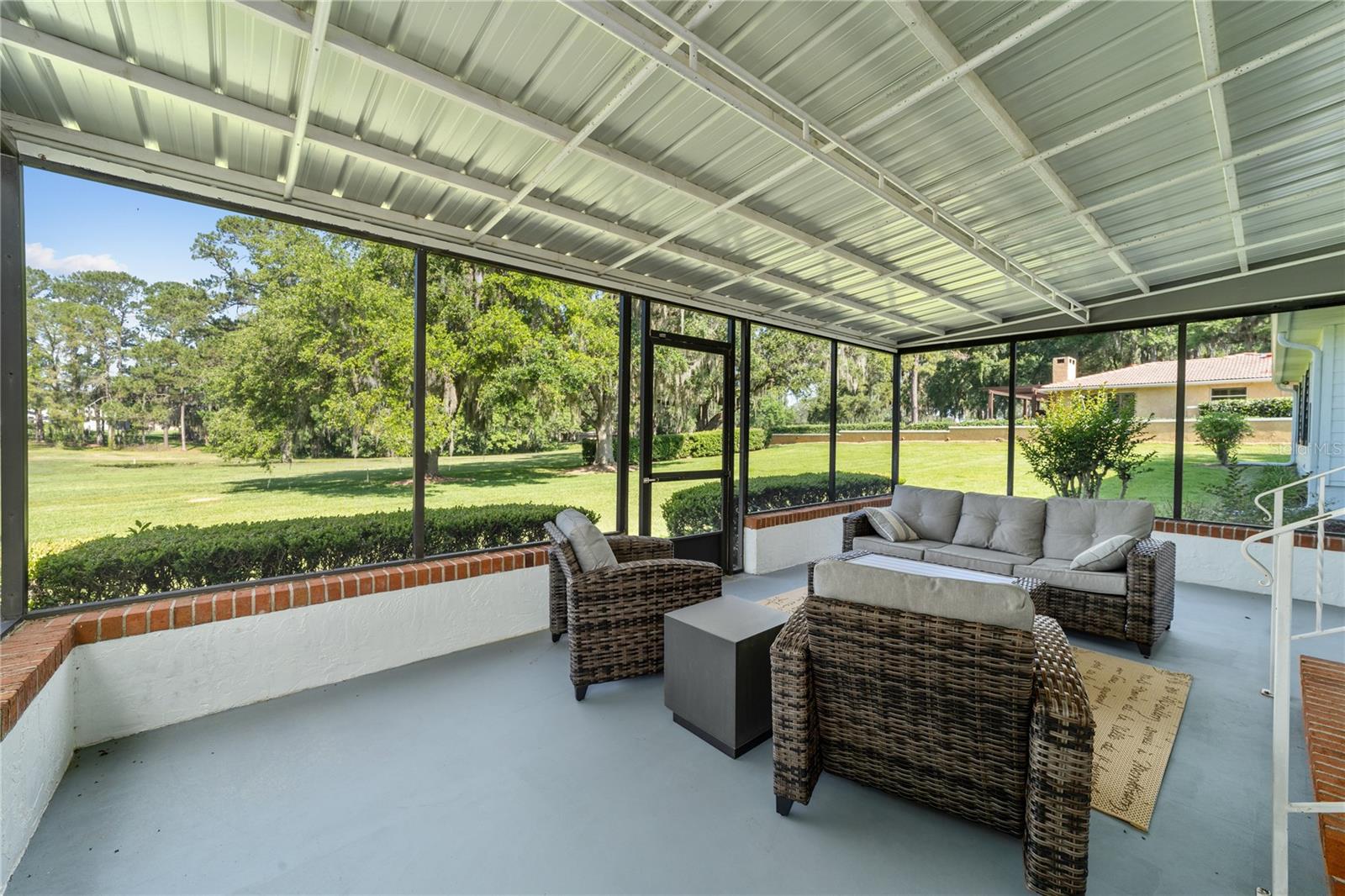 GOLDEN HILLS TURF & COUNTRY CLUB - Residential