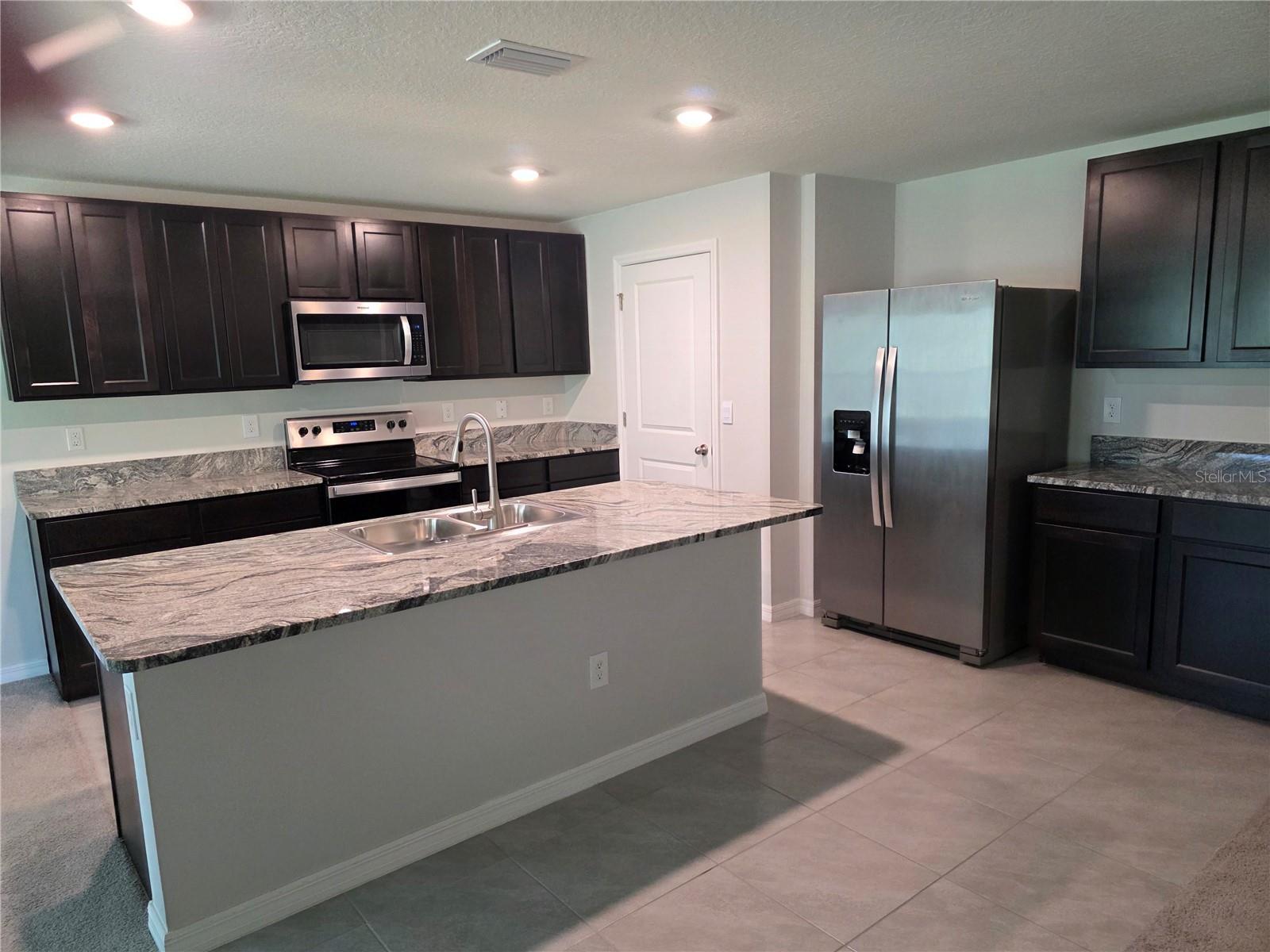 HERNANDO OAKS PH 3 - Residential