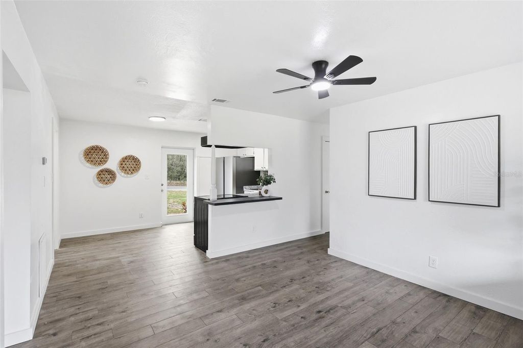 Photo of 17230 County Road 450a, Umatilla, FL 32784 (MLS # O6388397)