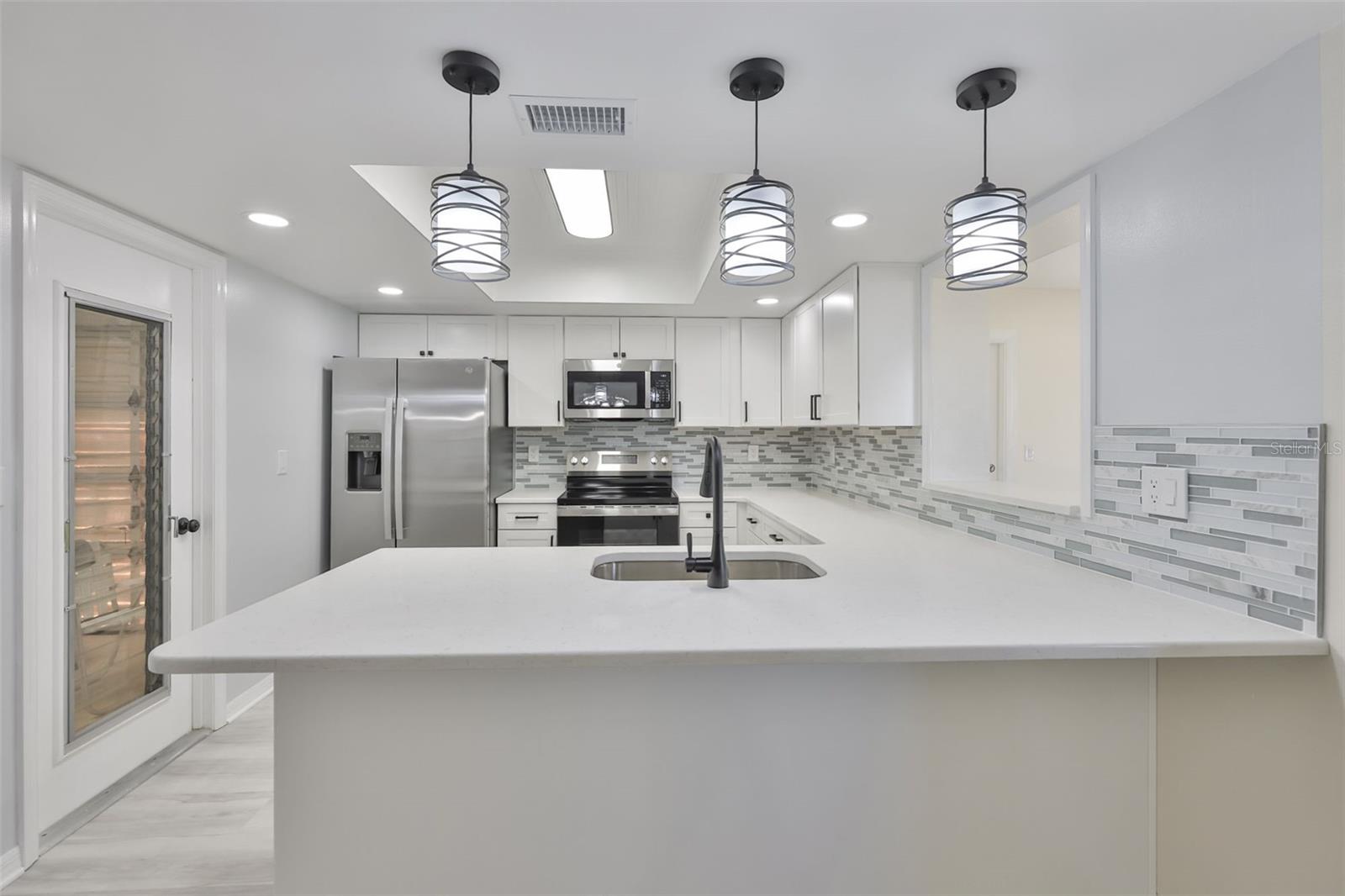 HIGHGATE B CONDO - Residential