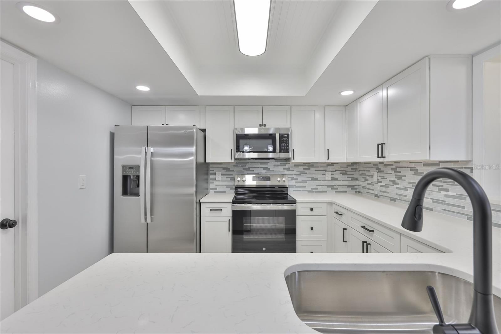 HIGHGATE B CONDO - Residential