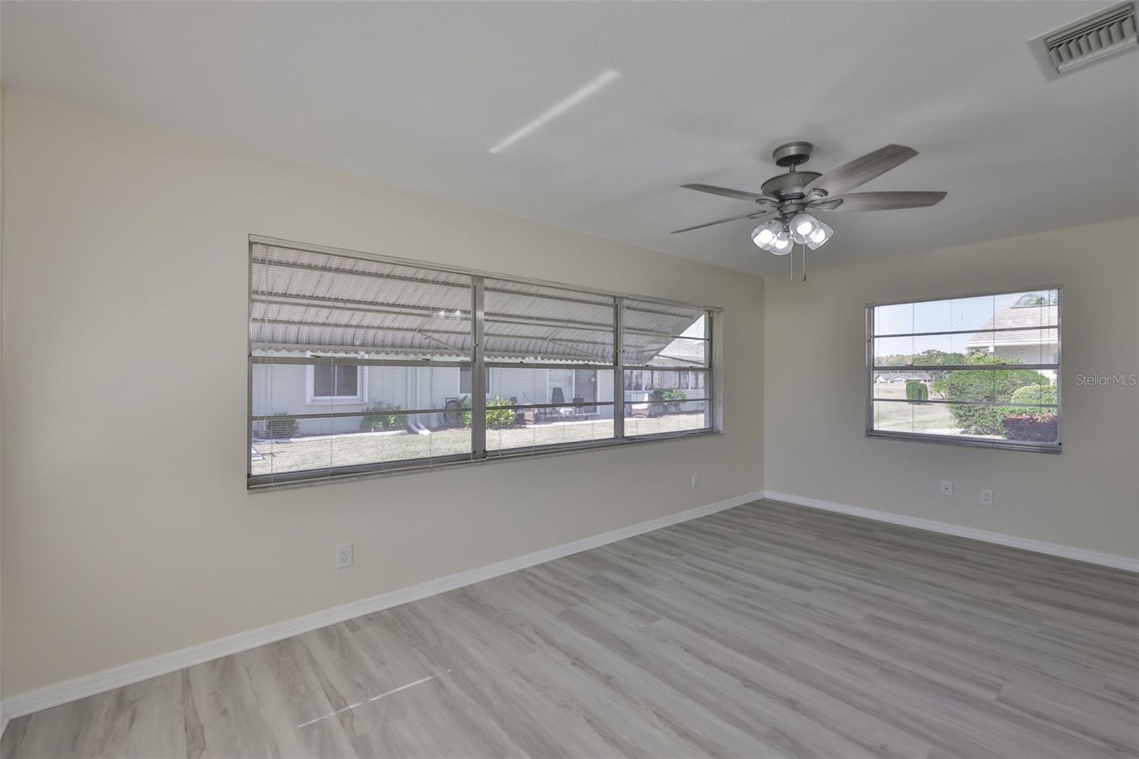 HIGHGATE B CONDO - Residential