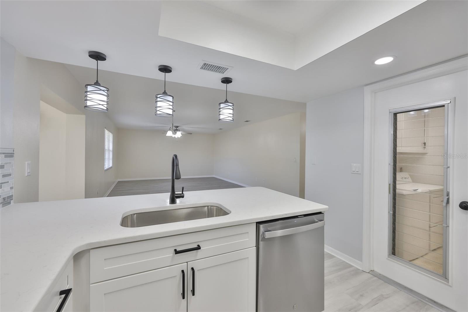 HIGHGATE B CONDO - Residential