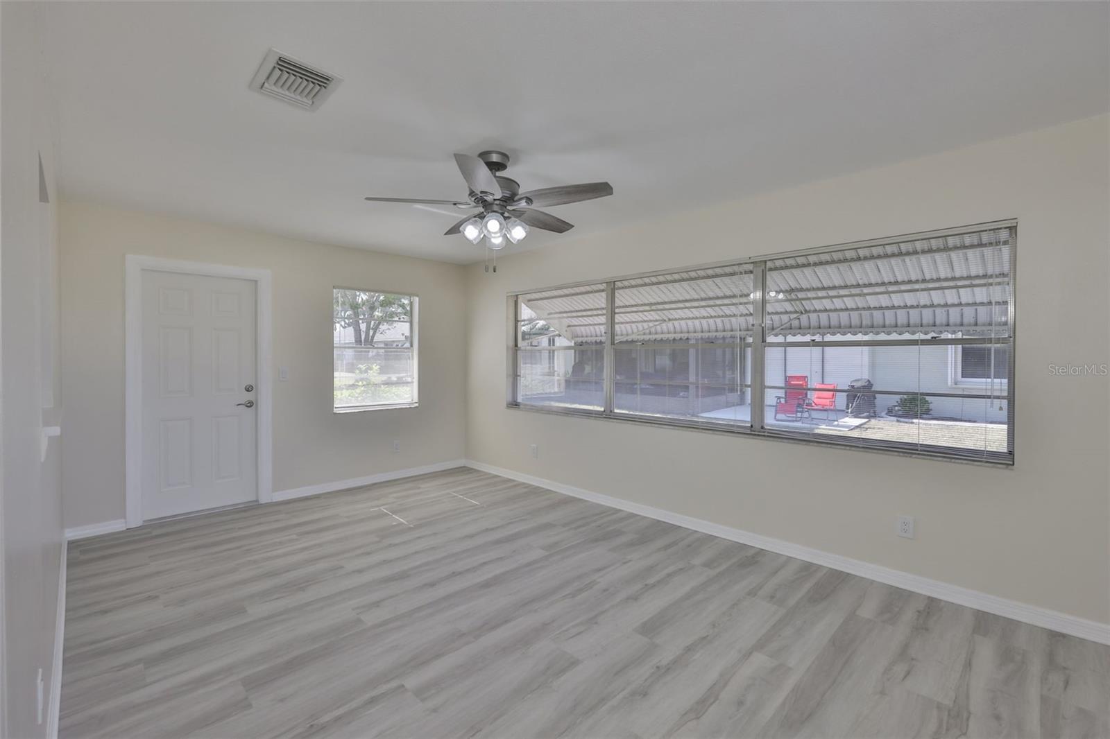 HIGHGATE B CONDO - Residential