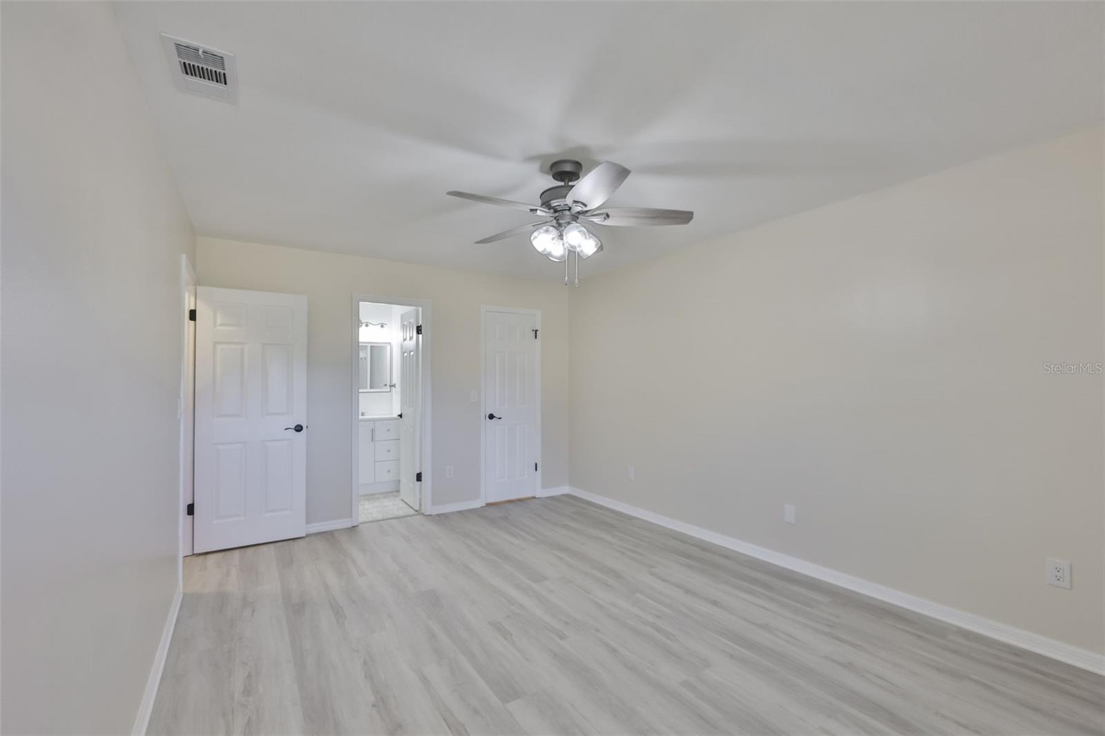 HIGHGATE B CONDO - Residential