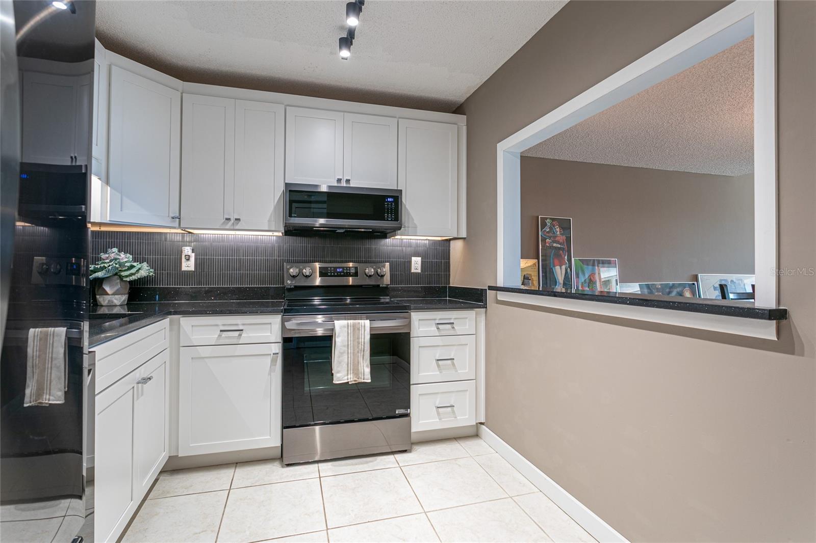 BAY ISLAND GROUP 14 - Residential