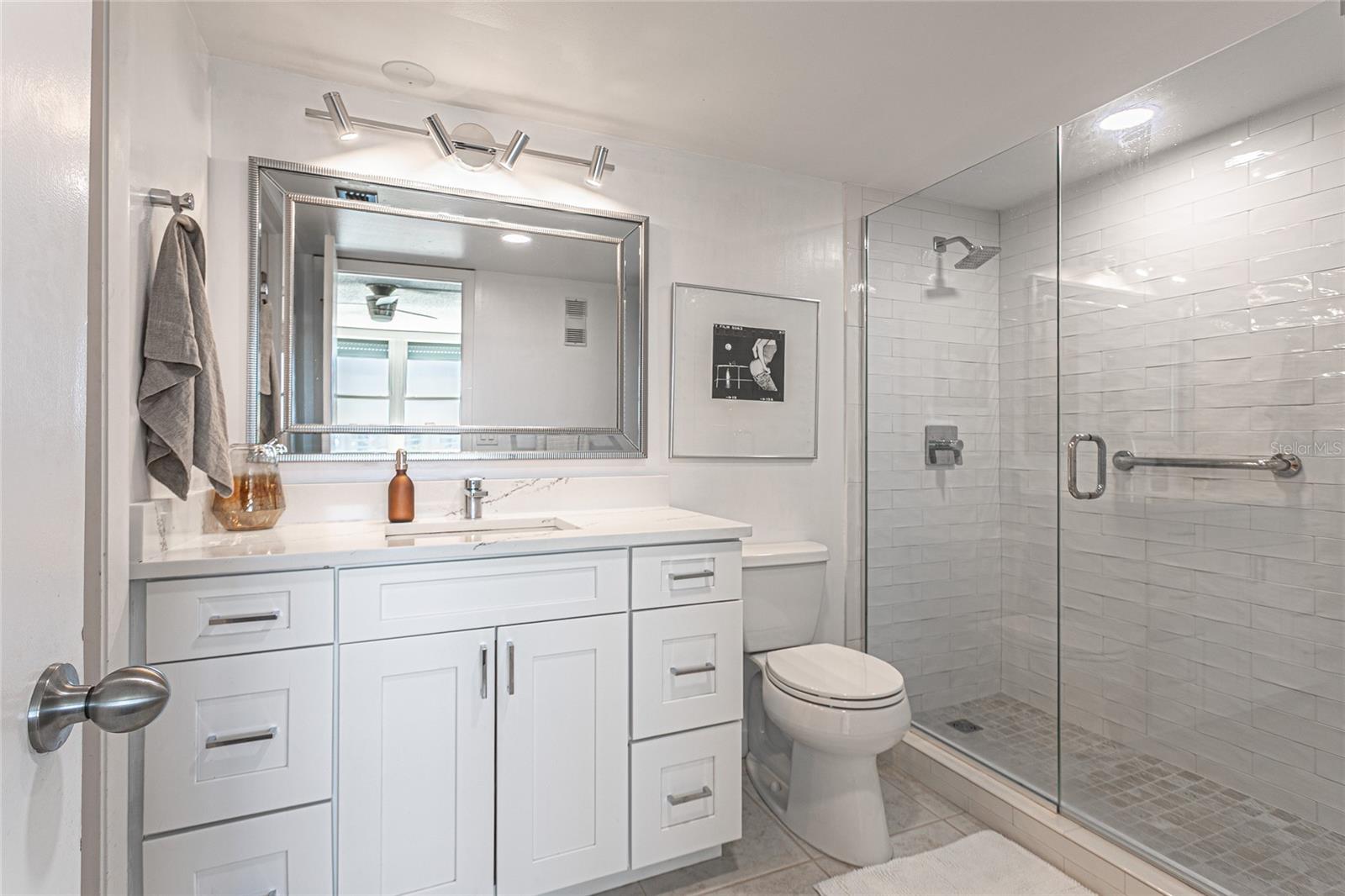 BAY ISLAND GROUP 14 - Residential