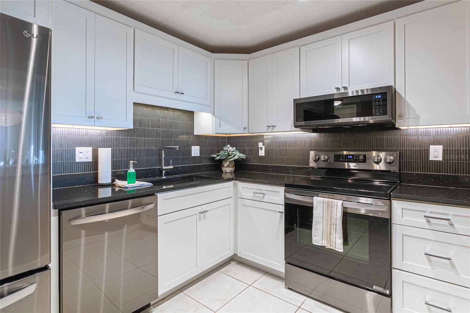 BAY ISLAND GROUP 14 - Residential