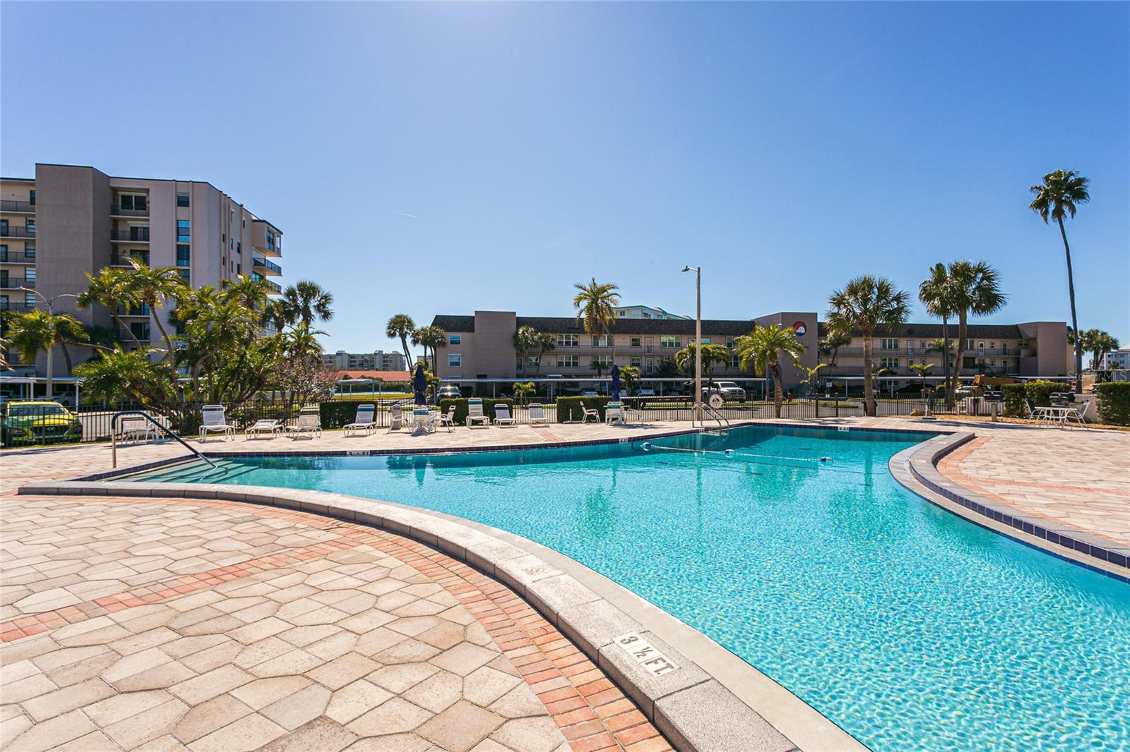 BAY ISLAND GROUP 14 - Residential