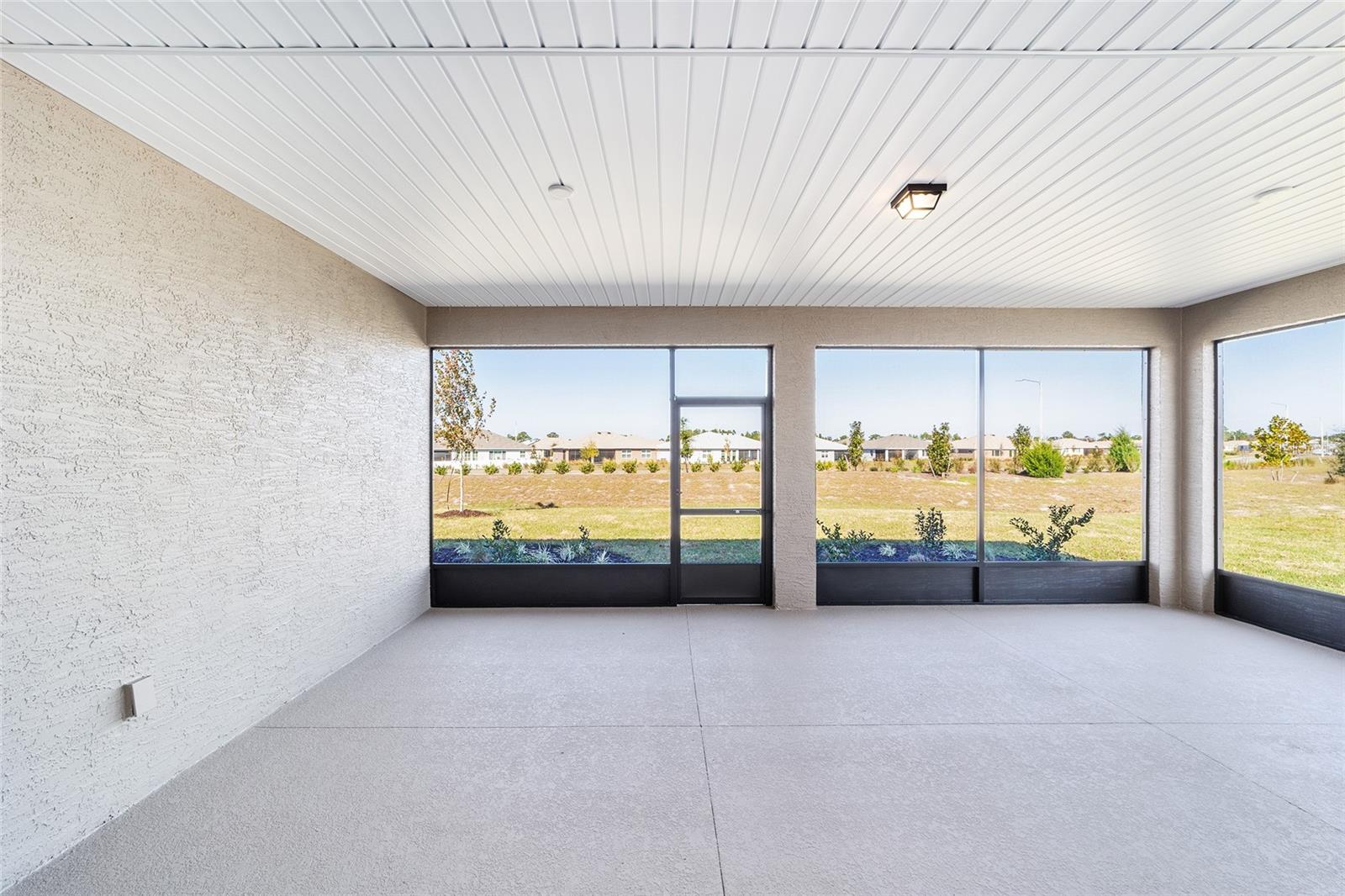 ON TOP OF THE WORLD - Residential