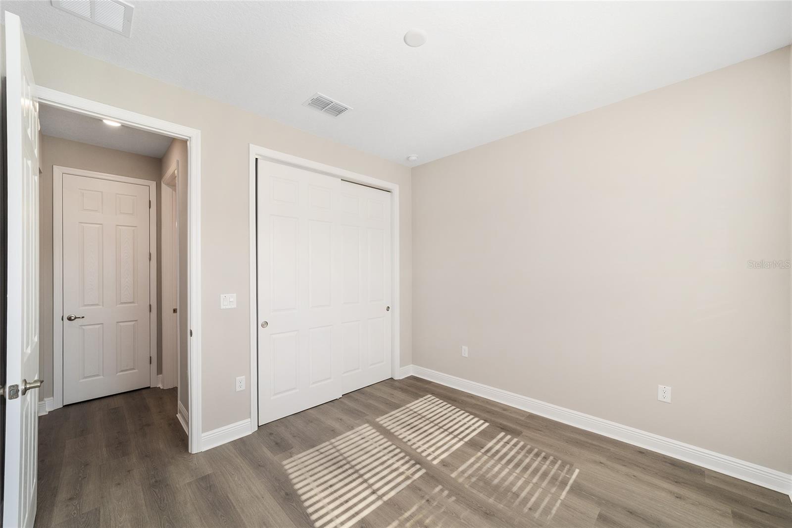 ON TOP OF THE WORLD - Residential